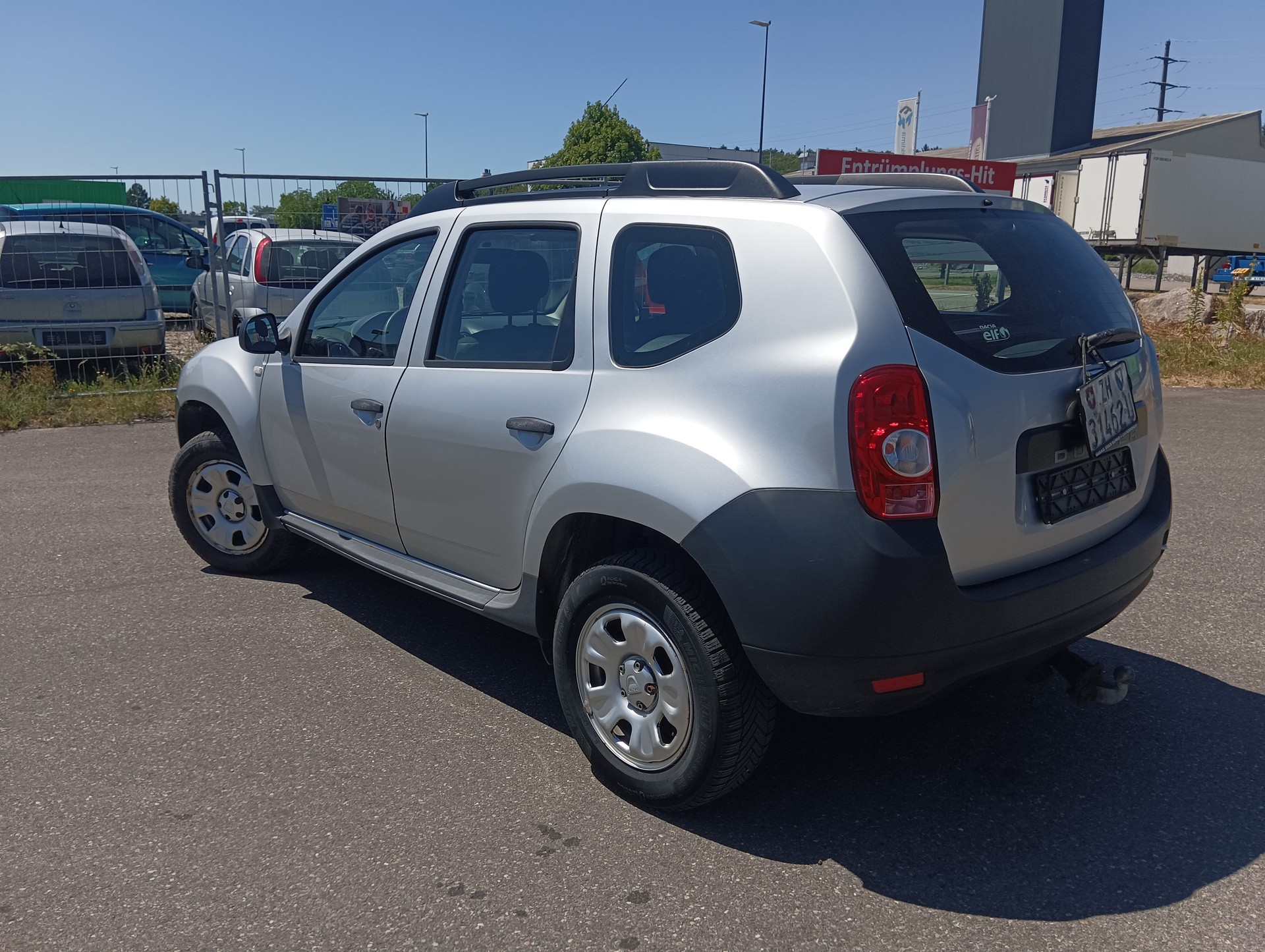 DACIA Duster 1.6 Lauréate 4x4-image-4