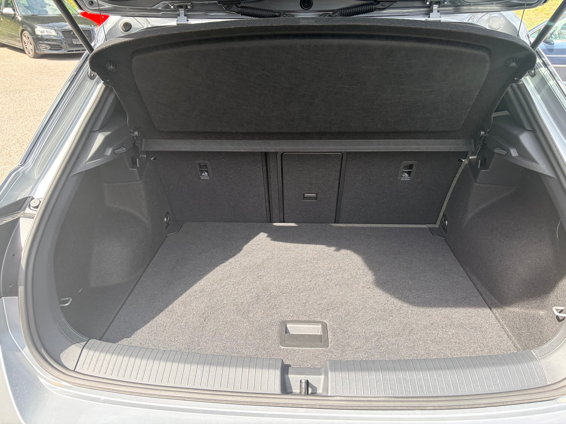 VW T-Roc 2.0 TSI R-Line DSG 4motion-image-19