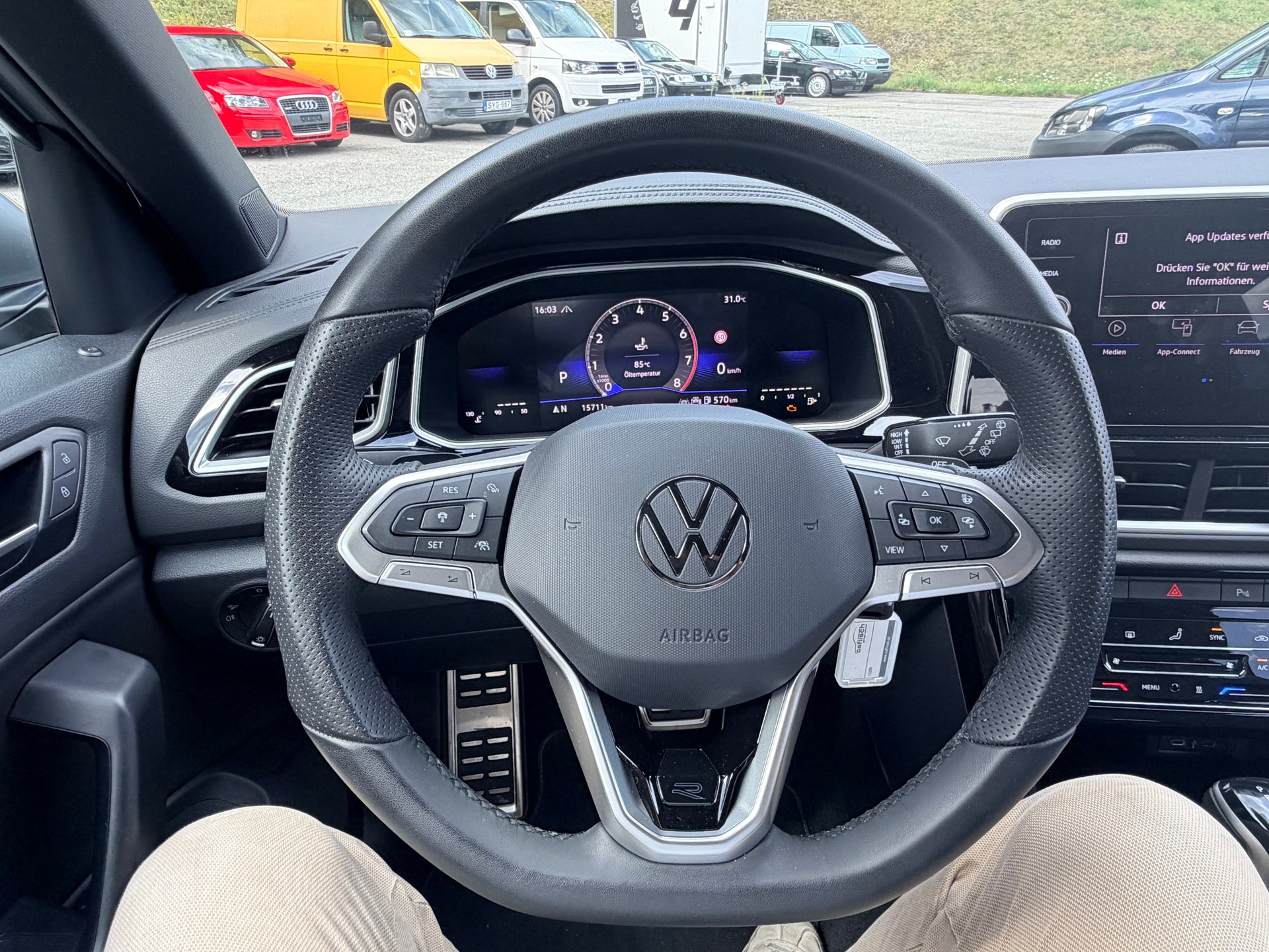 VW T-Roc 2.0 TSI R-Line DSG 4motion-image-9