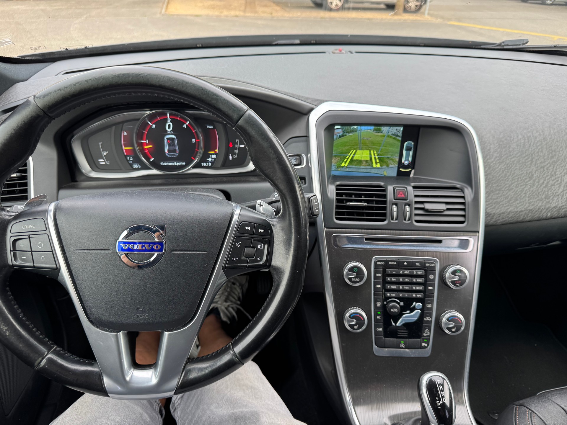 VOLVO Volvo XC60 2.4 D4 Summum AWD S/S-image-3