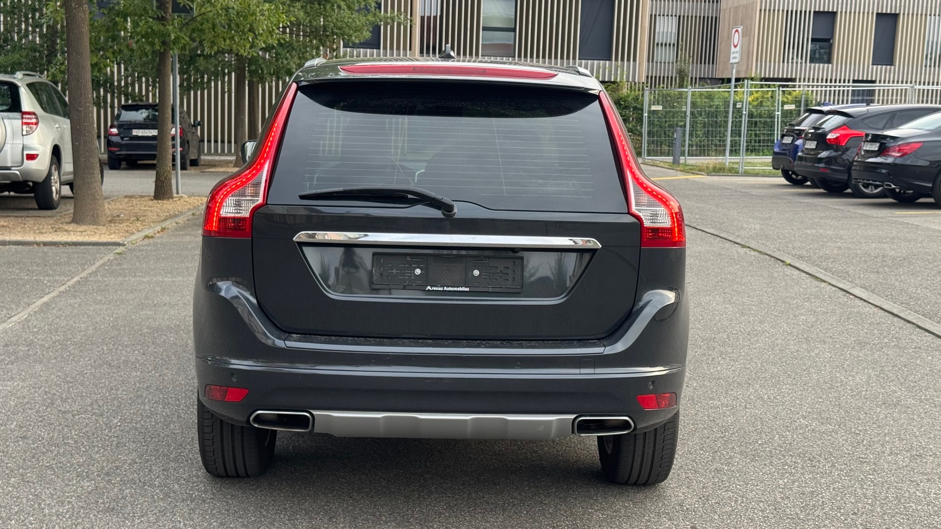 VOLVO Volvo XC60 2.4 D4 Summum AWD S/S-image-1