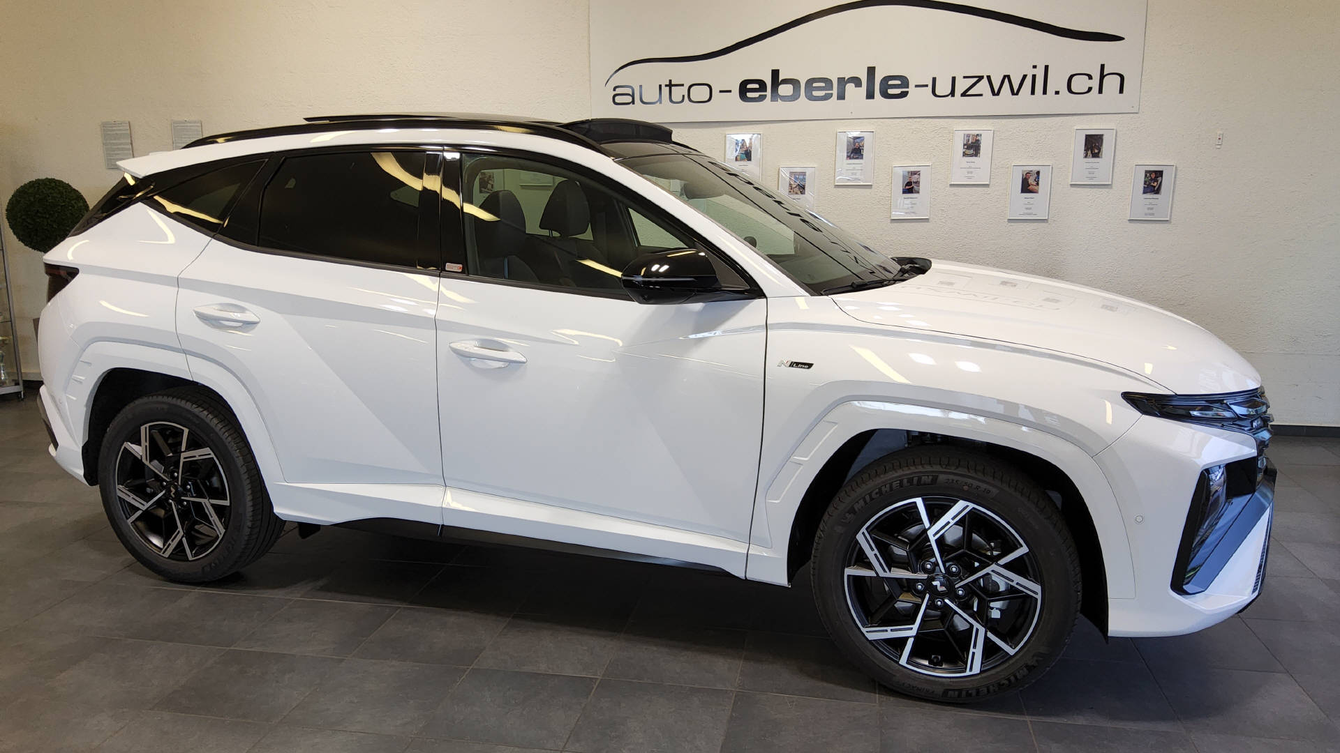 HYUNDAI Tucson 1.6 T-GDi HEV N-Line 4WD-image-3