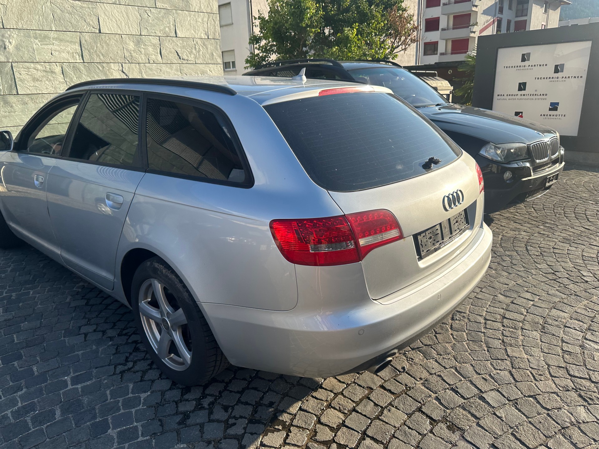 AUDI A6 Avant 4.2 V8 FSI quattro tiptronic-image-5