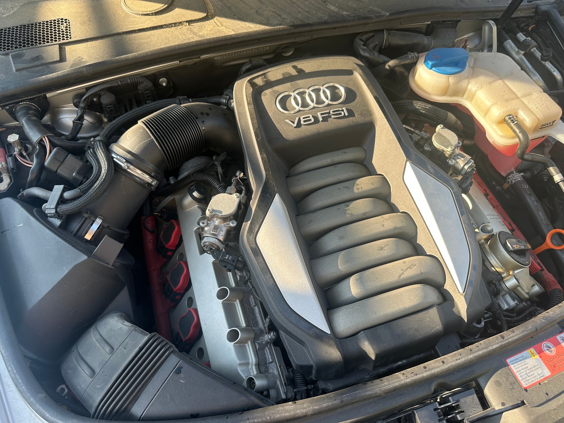 AUDI A6 Avant 4.2 V8 FSI quattro tiptronic-image-9