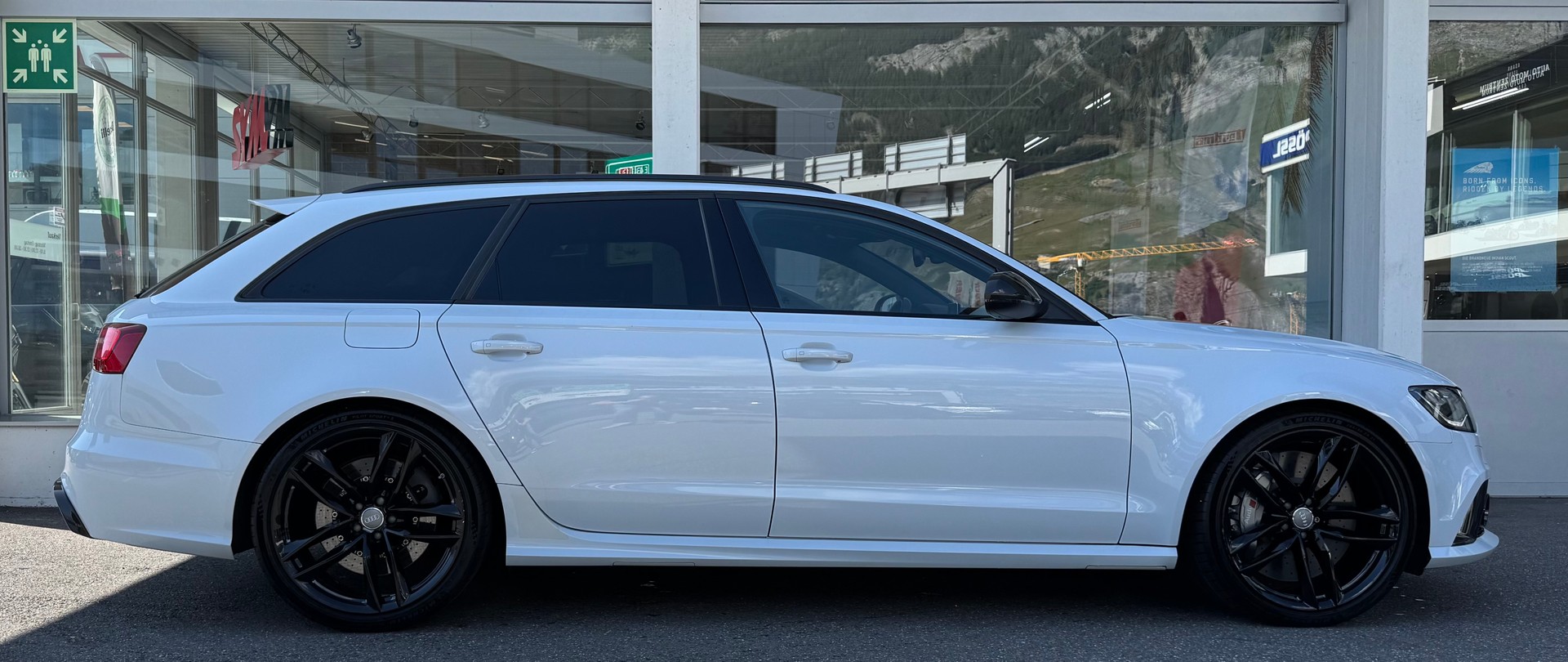 AUDI RS6 Avant 4.0 TFSI V8 quattro Tiptronic-image-1