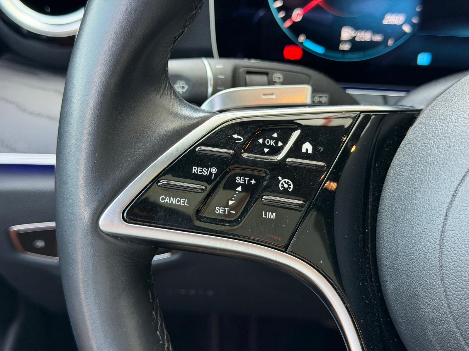 MERCEDES-BENZ E 220 d All-Terrain 4Matic Exclusive 9G-Tronic *Luftfahrwerk*-image-13