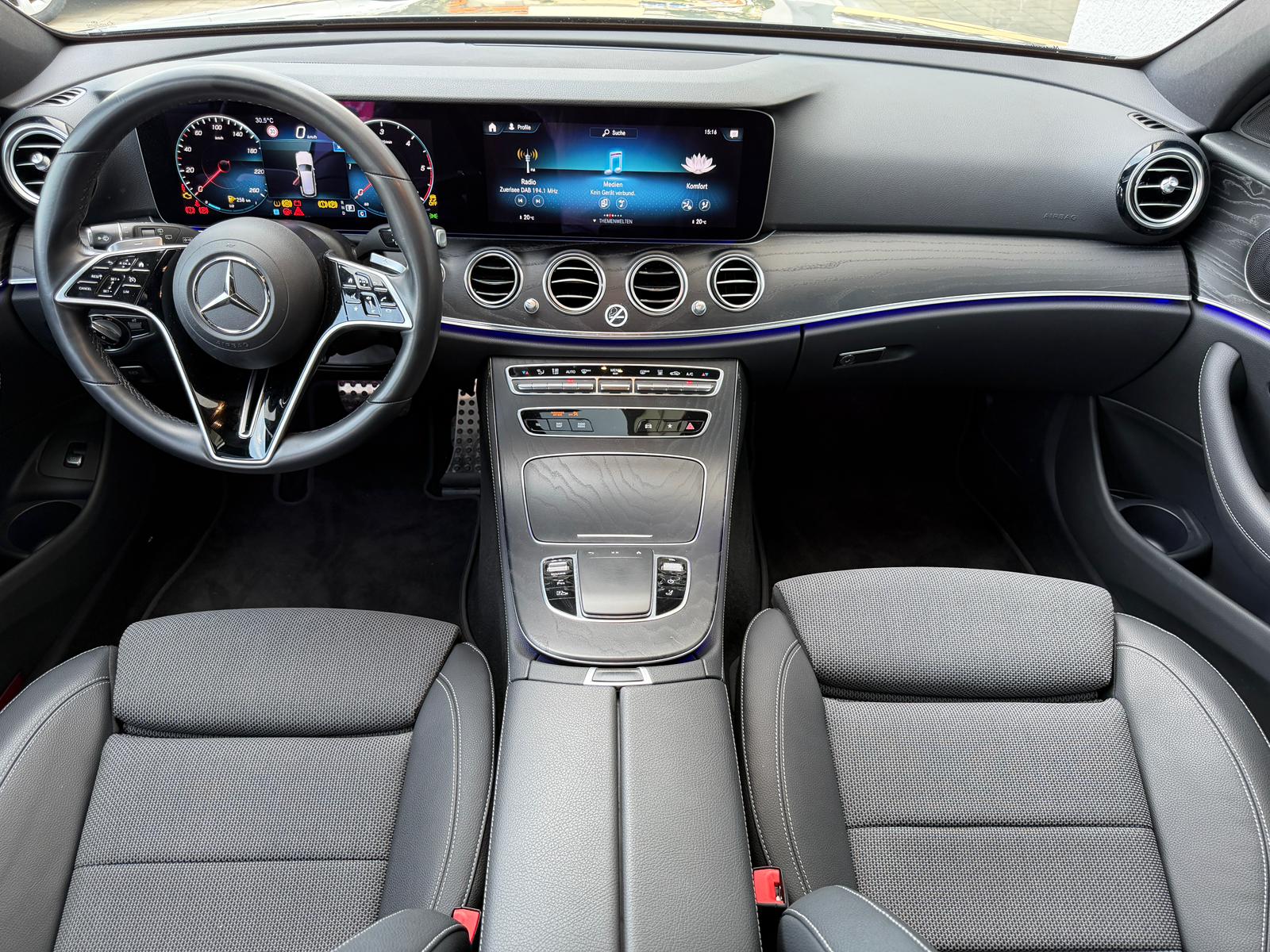 MERCEDES-BENZ E 220 d All-Terrain 4Matic Exclusive 9G-Tronic *Luftfahrwerk*-image-6