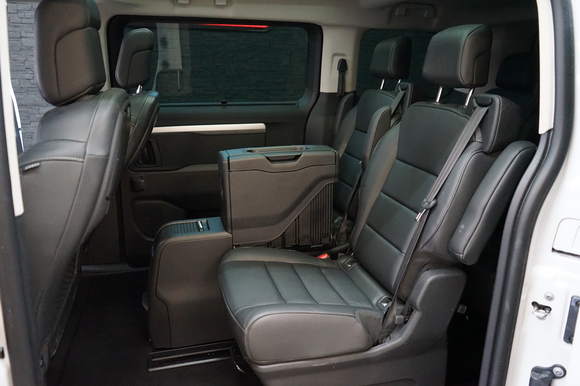 CITROEN Spacetourer EO 2.0 BlueHDi Business Lounge M EAT8-image-15