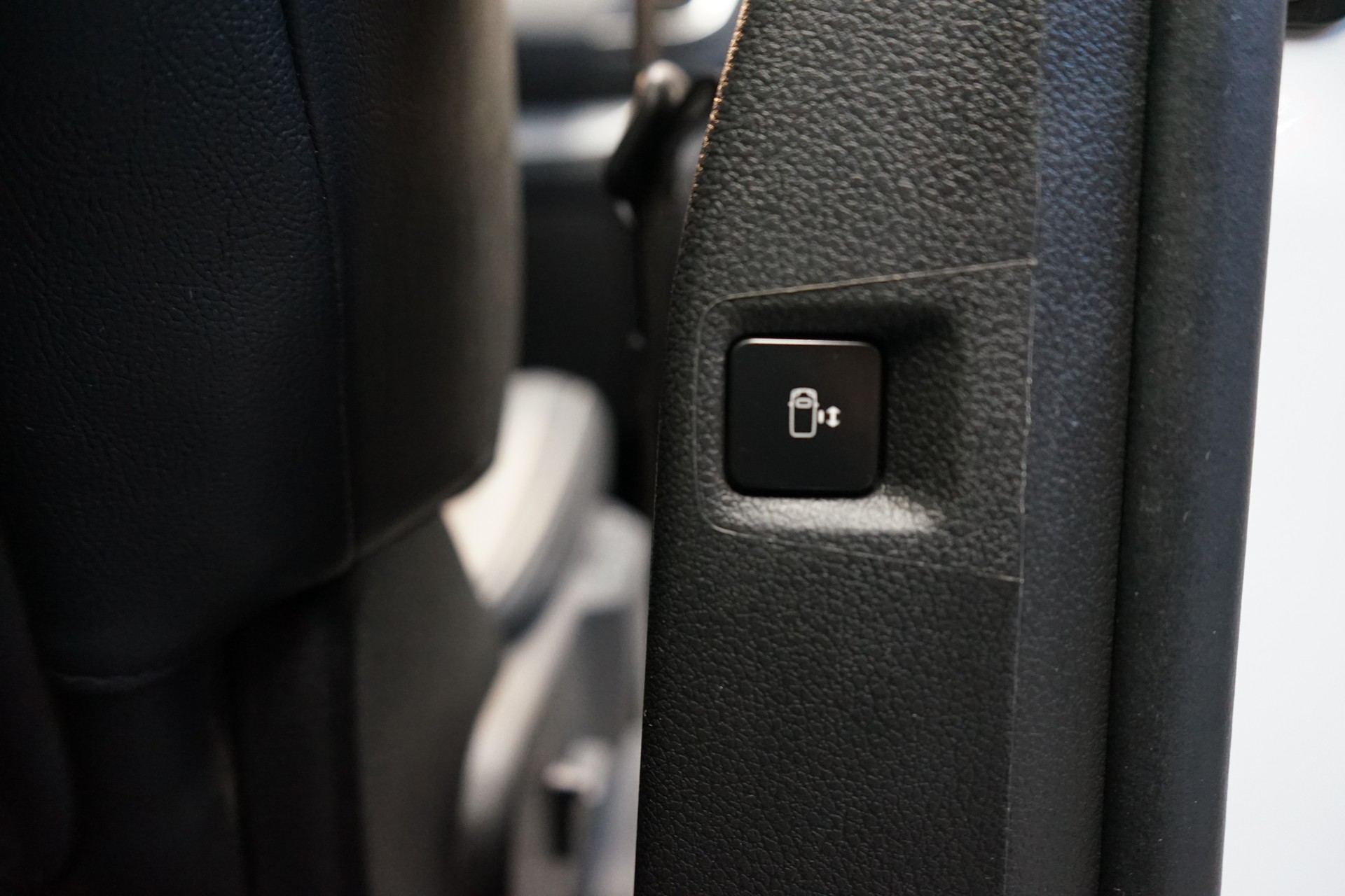 CITROEN Spacetourer EO 2.0 BlueHDi Business Lounge M EAT8-image-20