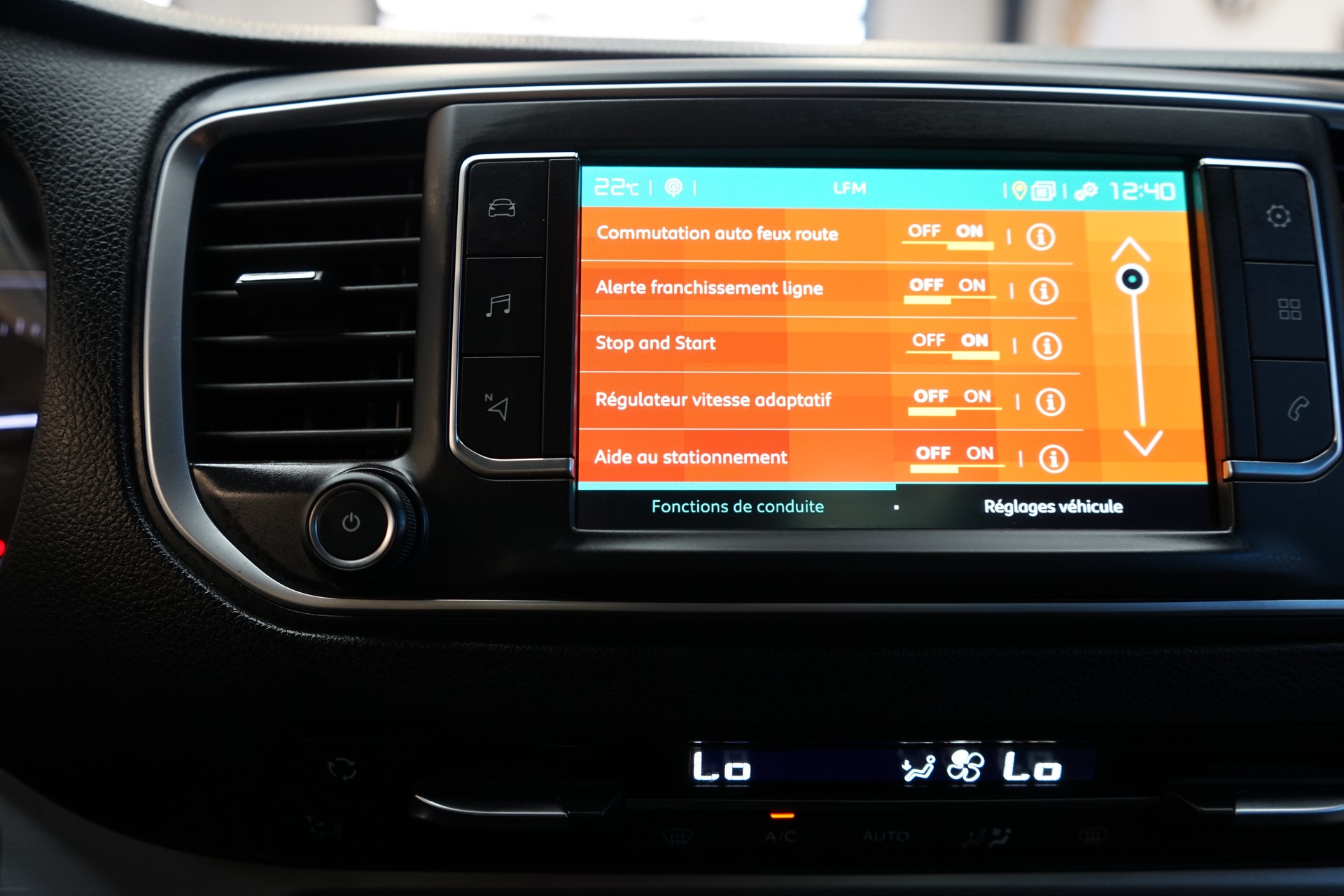 CITROEN Spacetourer EO 2.0 BlueHDi Business Lounge M EAT8-image-13