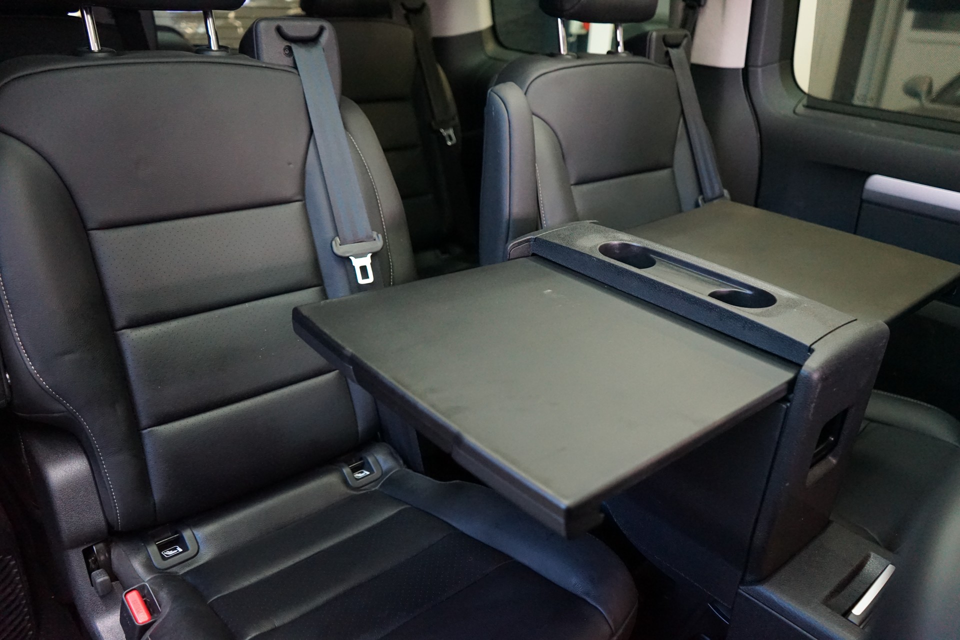 CITROEN Spacetourer EO 2.0 BlueHDi Business Lounge M EAT8-image-18