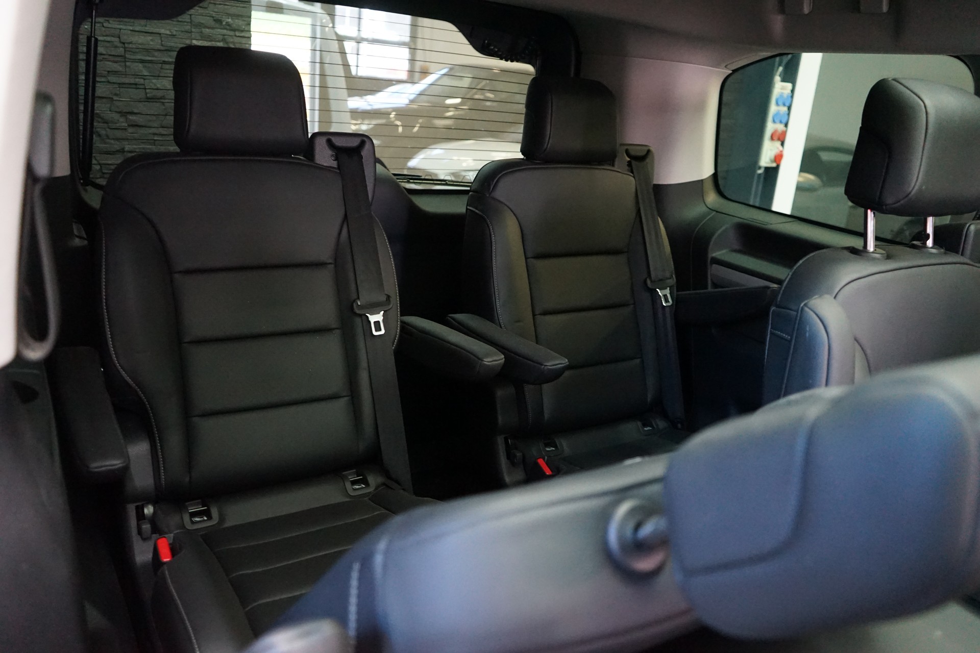 CITROEN Spacetourer EO 2.0 BlueHDi Business Lounge M EAT8-image-19