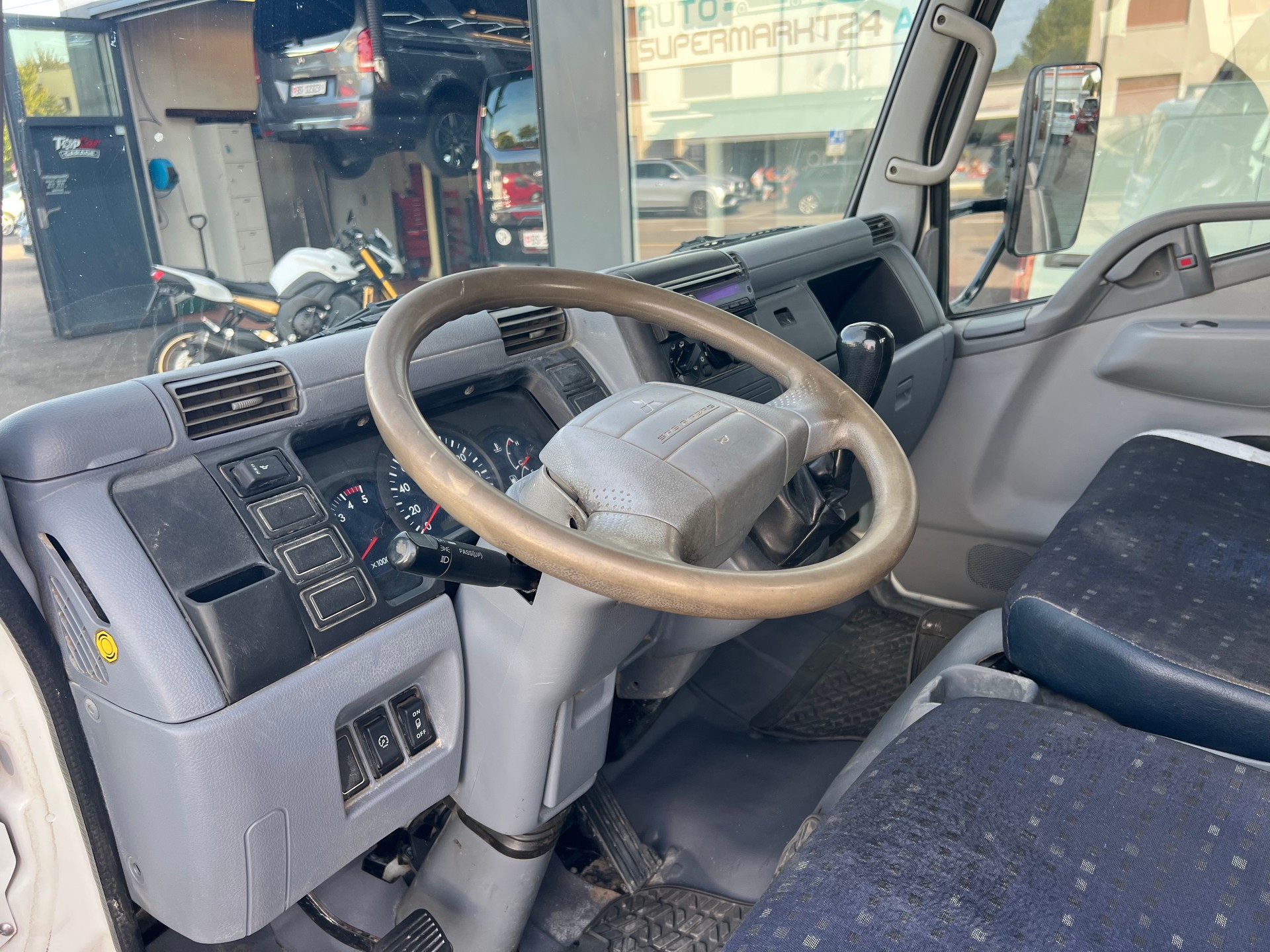 MITSUBISHI FUSO Canter 3S13-image-17