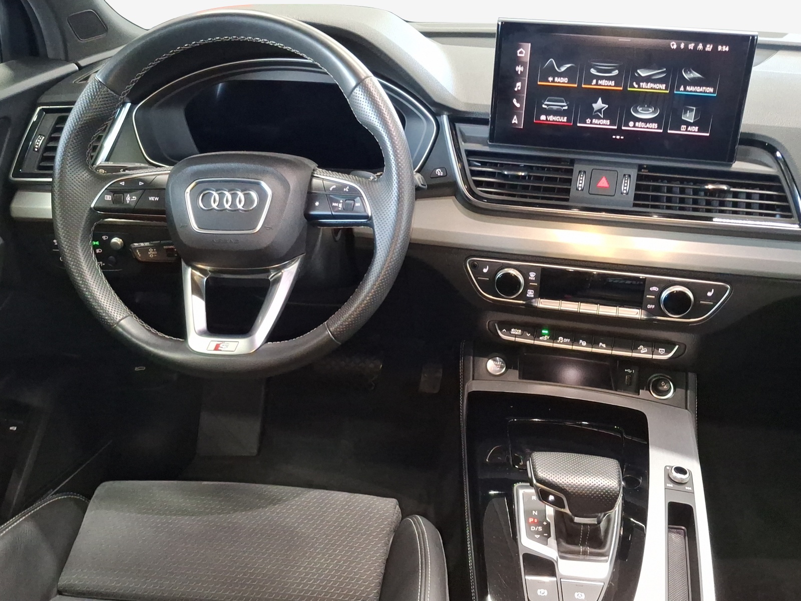 AUDI Q5 55 TFSI e PHEV S line quattro S-tronic-image-10