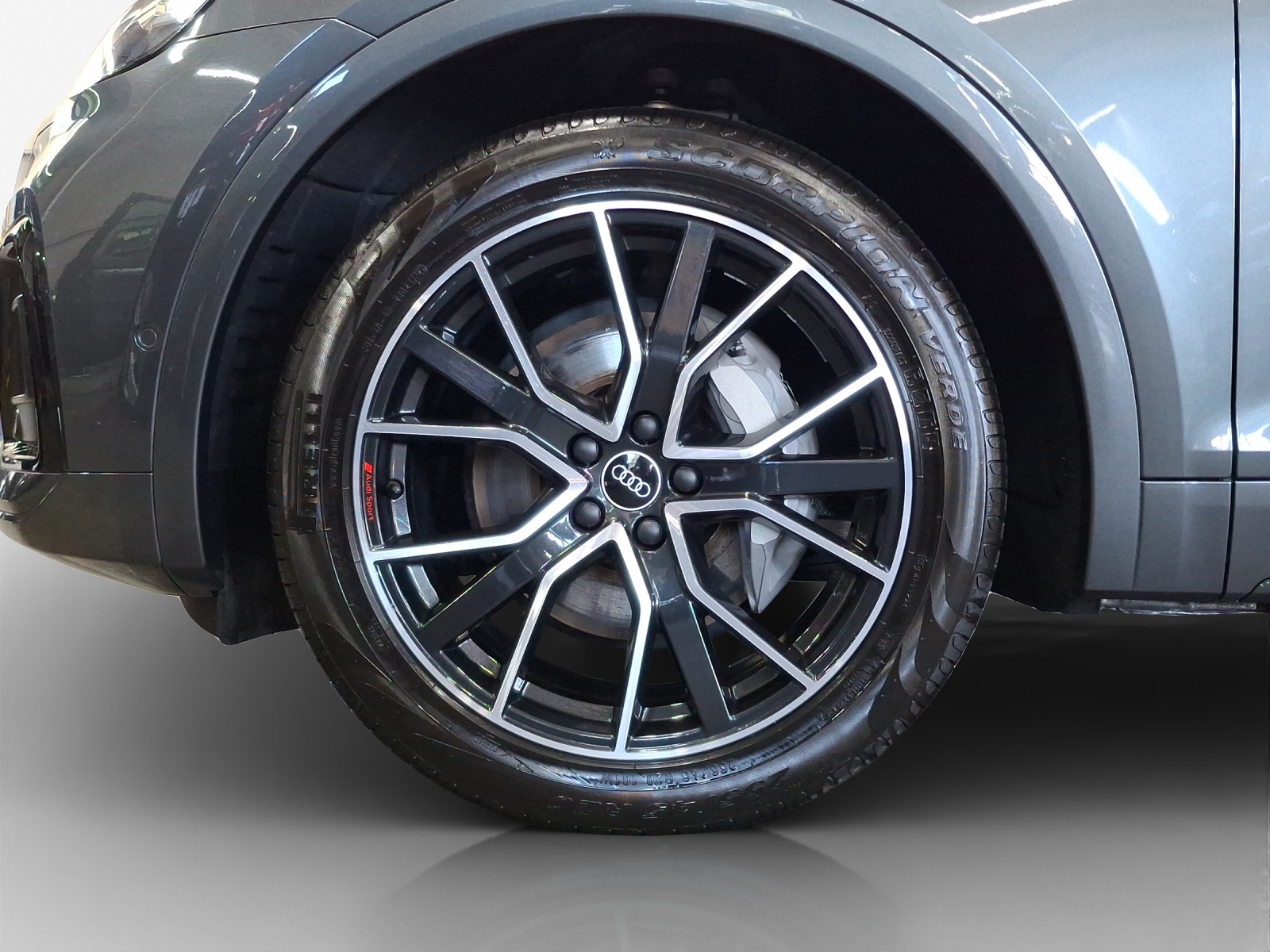 AUDI Q5 55 TFSI e PHEV S line quattro S-tronic-image-14