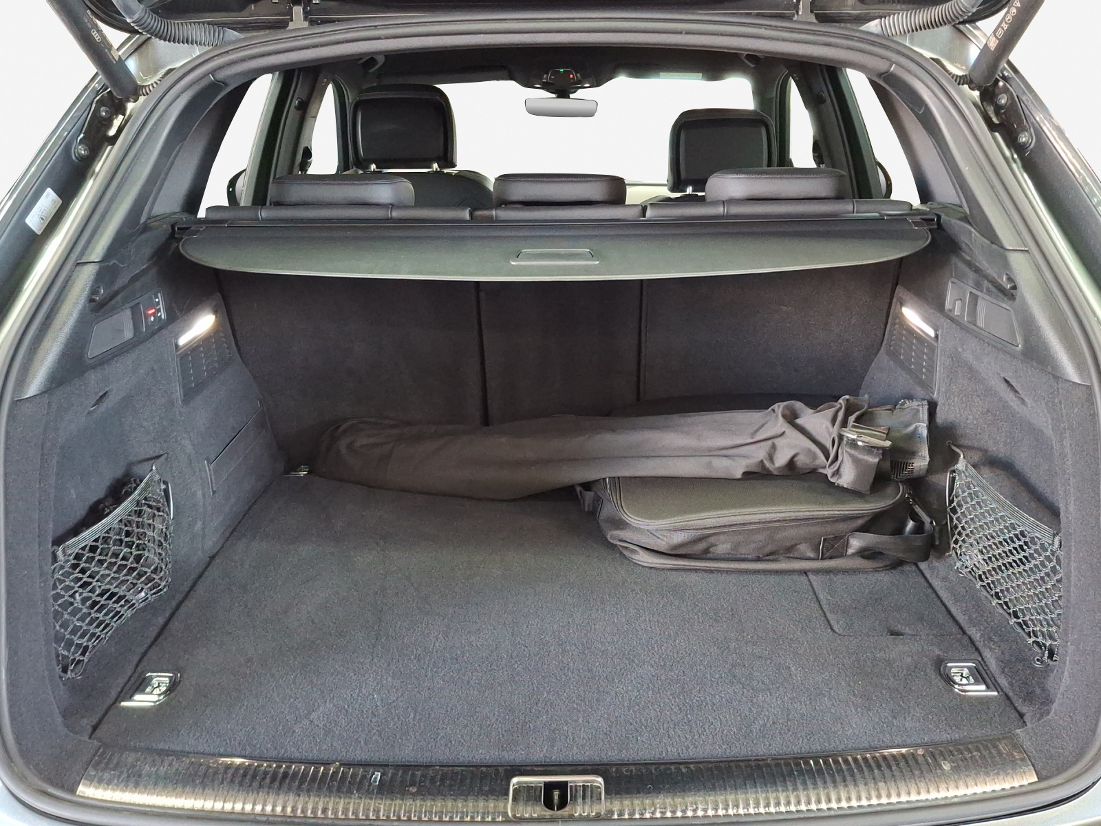 AUDI Q5 55 TFSI e PHEV S line quattro S-tronic-image-12