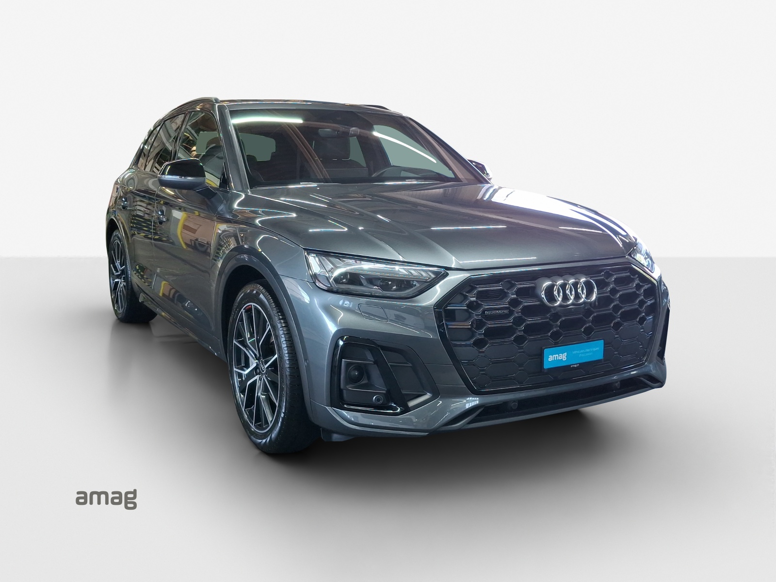 AUDI Q5 55 TFSI e PHEV S line quattro S-tronic-image-6