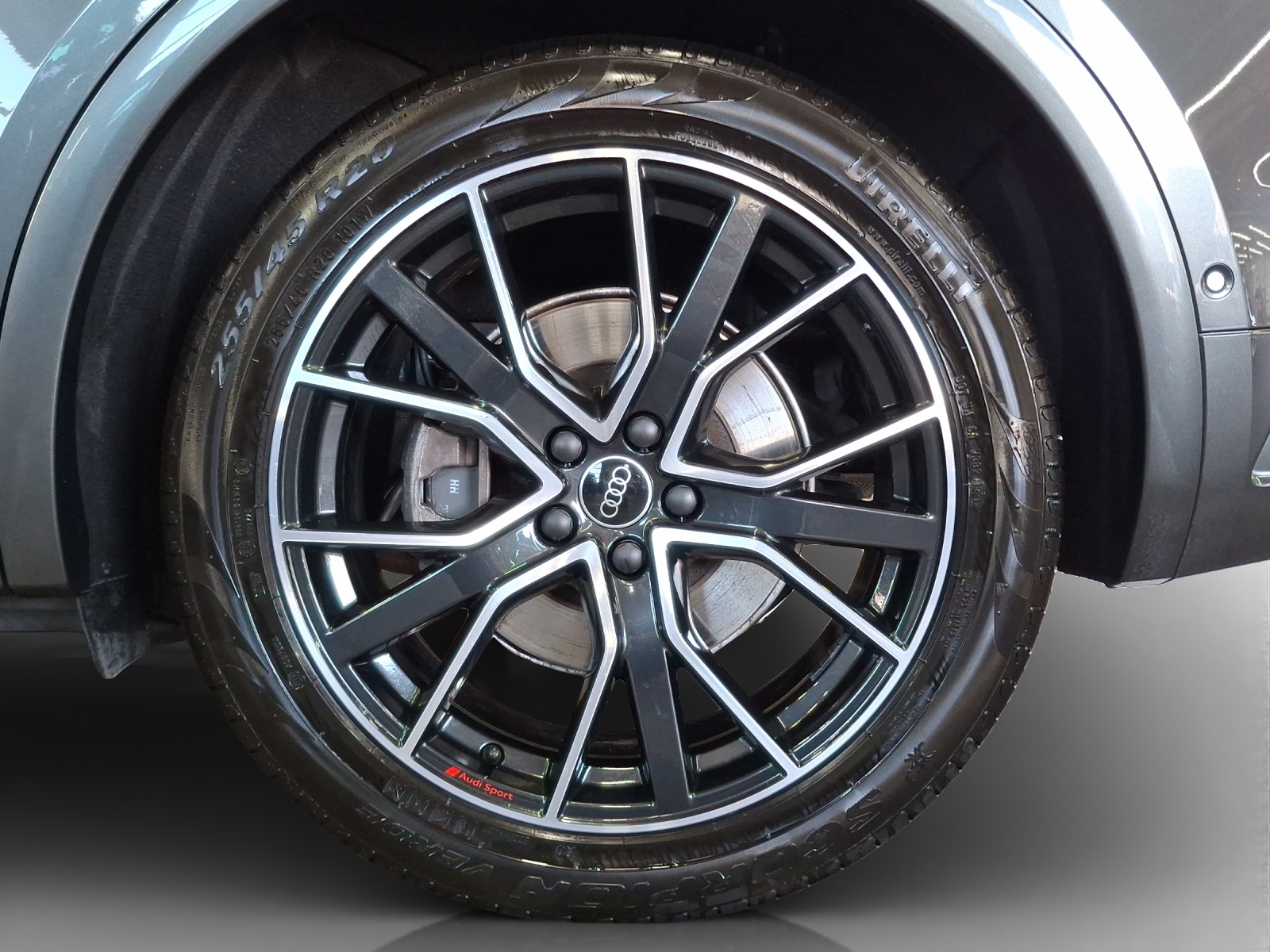 AUDI Q5 55 TFSI e PHEV S line quattro S-tronic-image-13