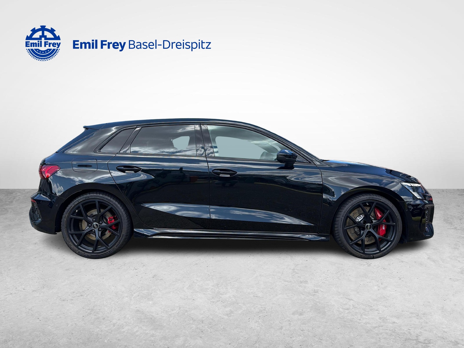 AUDI RS3 Sportback 2.5 TFSI quattro S-Tronic-image-5