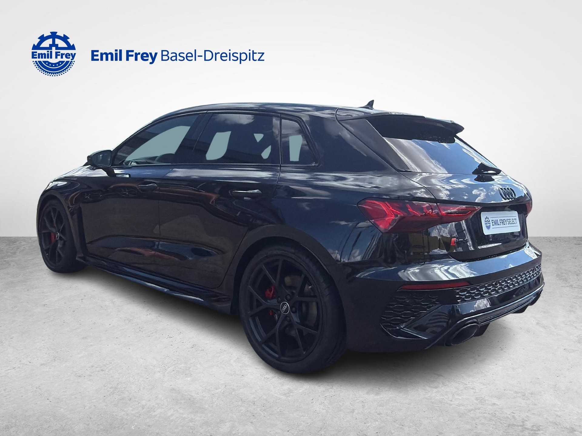 AUDI RS3 Sportback 2.5 TFSI quattro S-Tronic-image-2