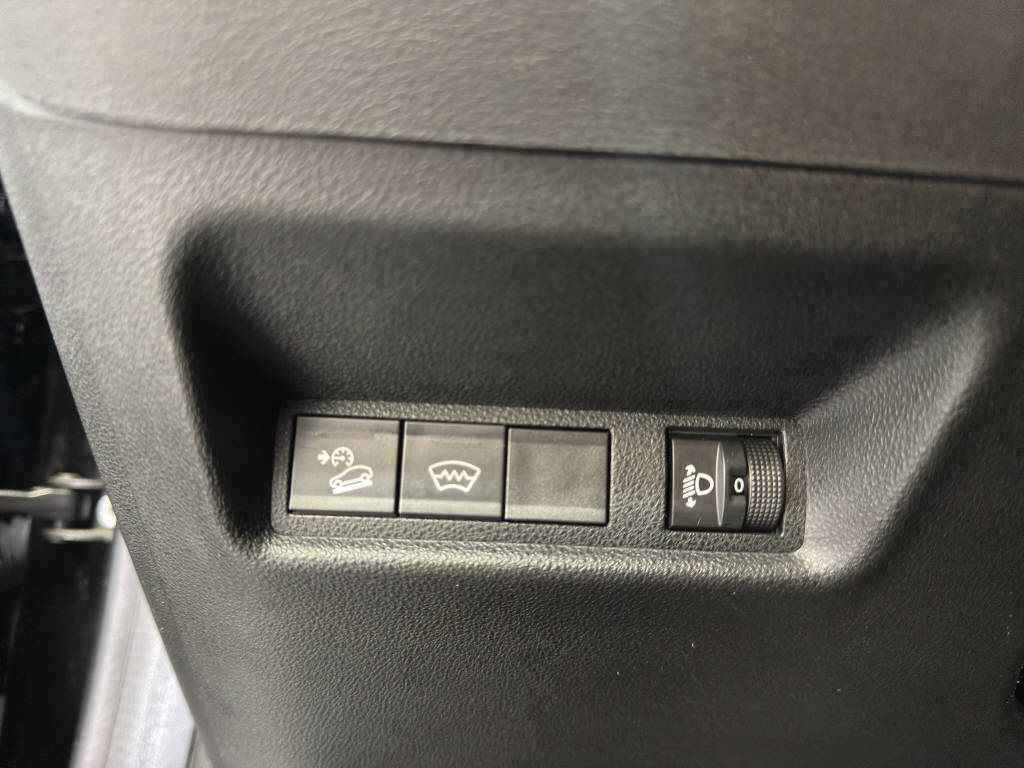 JEEP Avenger Swiss Altitude-image-16