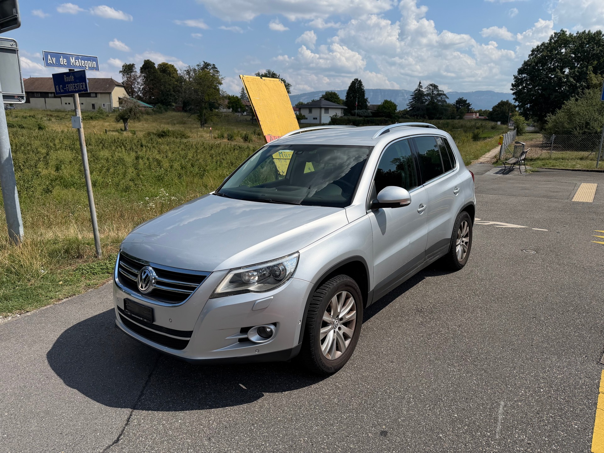 VW Tiguan 2.0 TDI Trend&Fun Tiptronic-image-1
