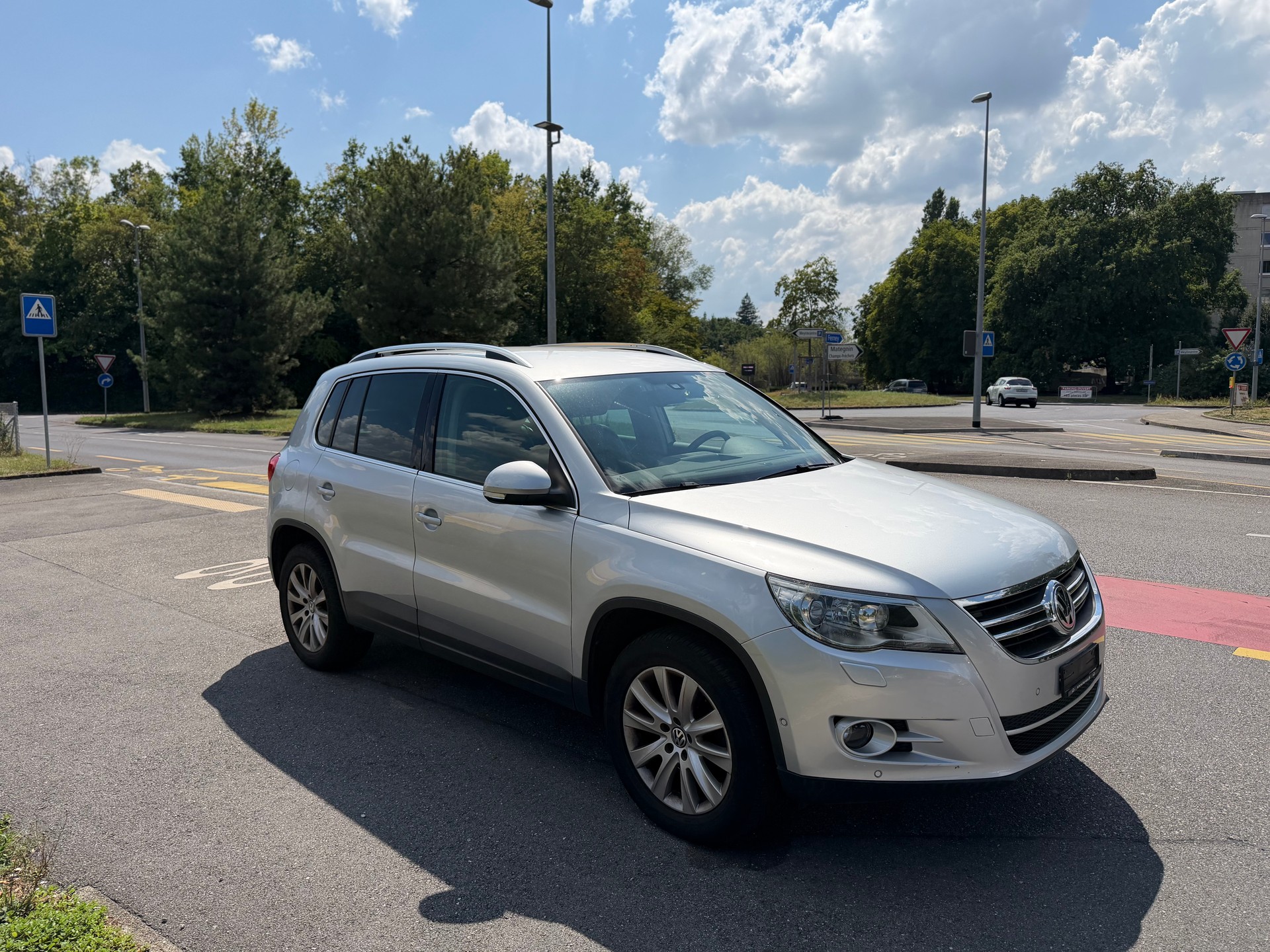 VW Tiguan 2.0 TDI Trend&Fun Tiptronic-image-2