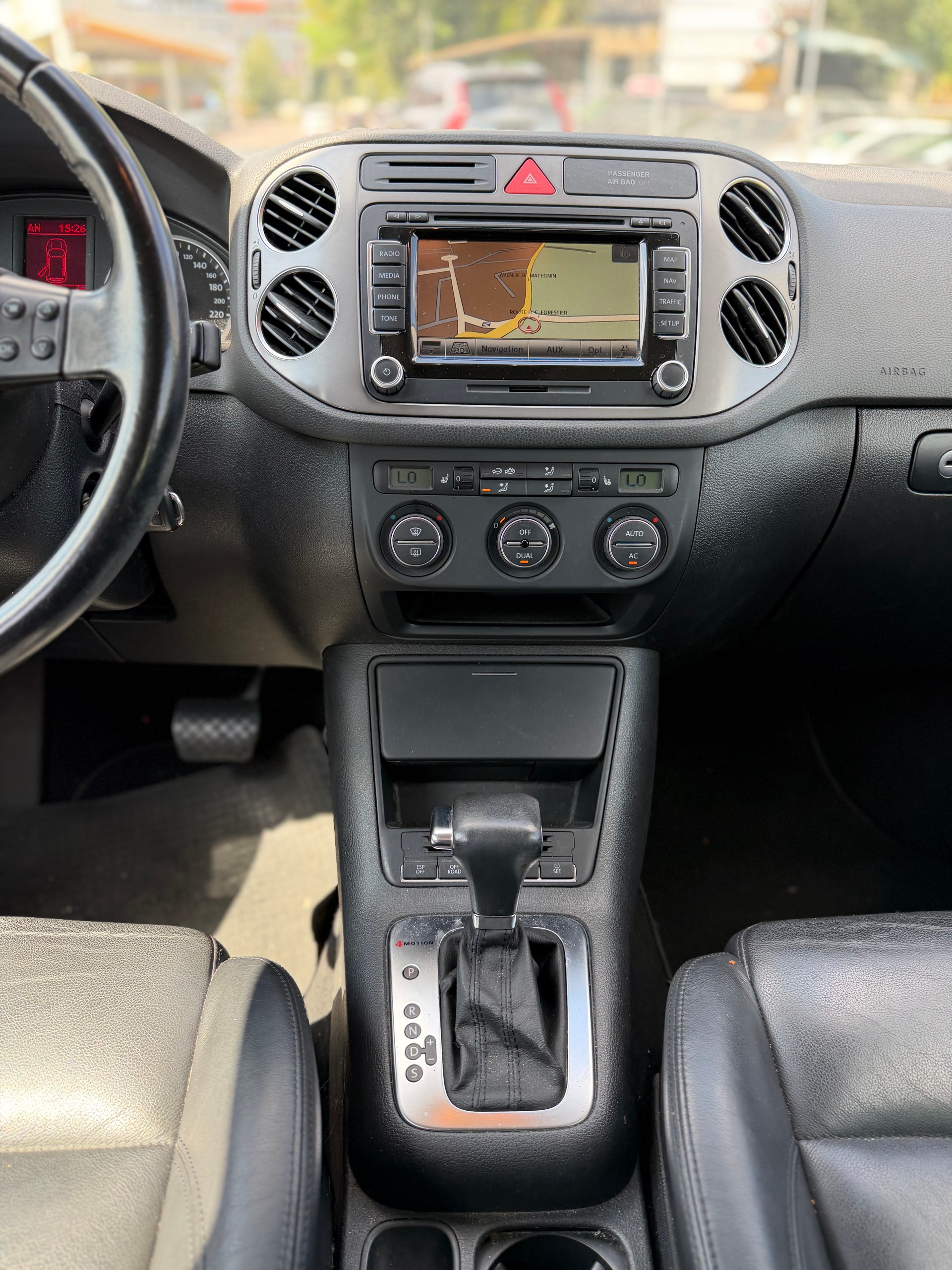 VW Tiguan 2.0 TDI Trend&Fun Tiptronic-image-9