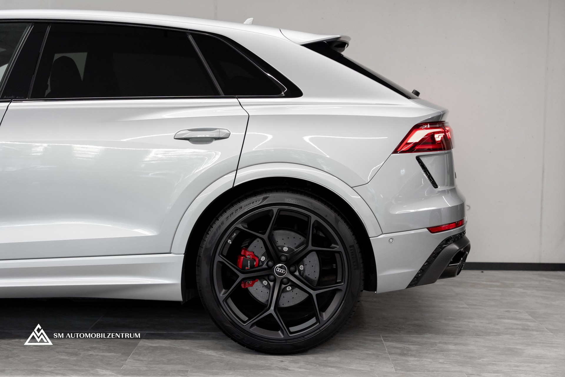 AUDI RS Q8 performance quattro / 305 Km/H / Carbon Exterieur / 360° / Sitzbelüftung / Massage / OLED-image-5