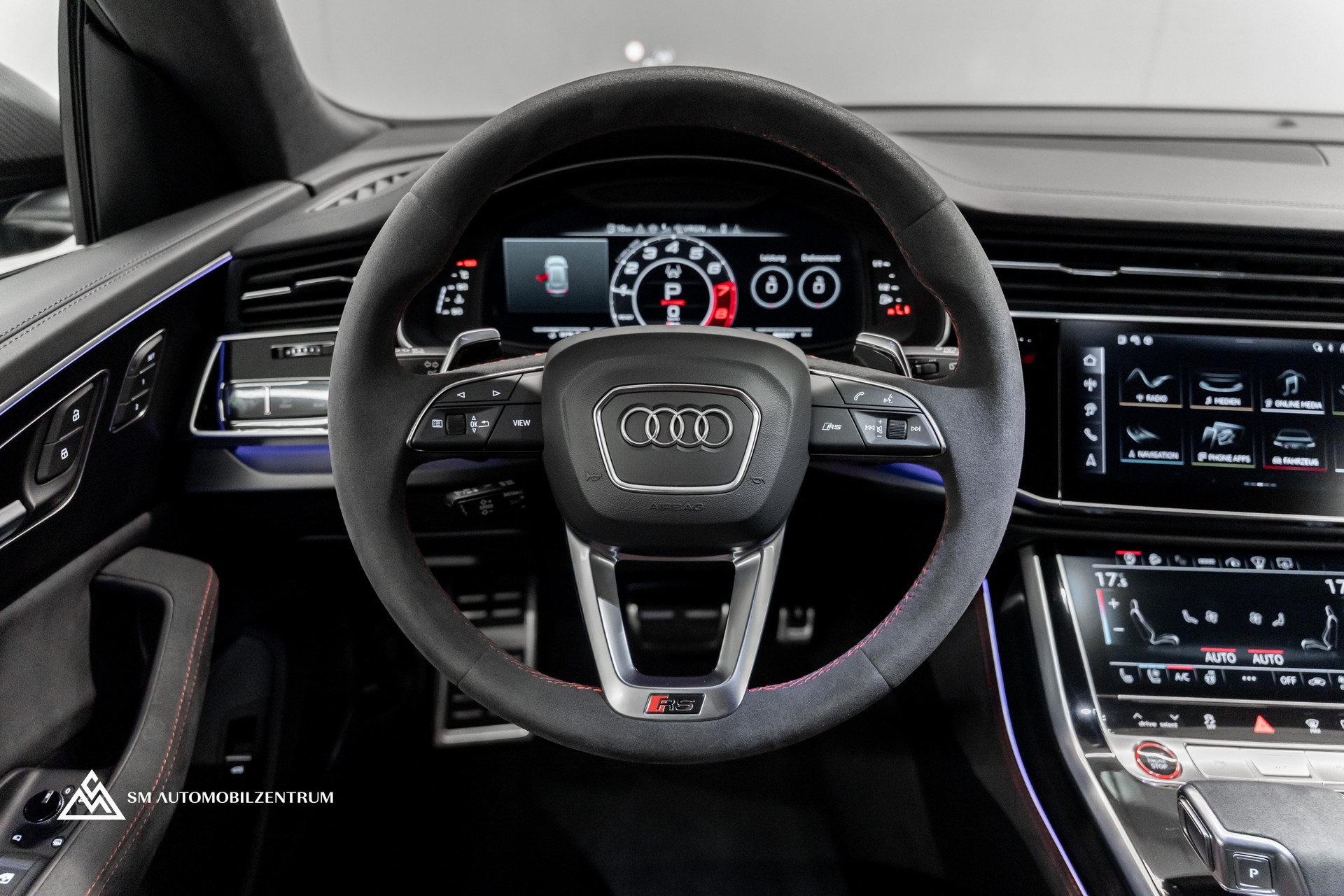 AUDI RS Q8 performance quattro / 305 Km/H / Carbon Exterieur / 360° / Sitzbelüftung / Massage / OLED-image-24