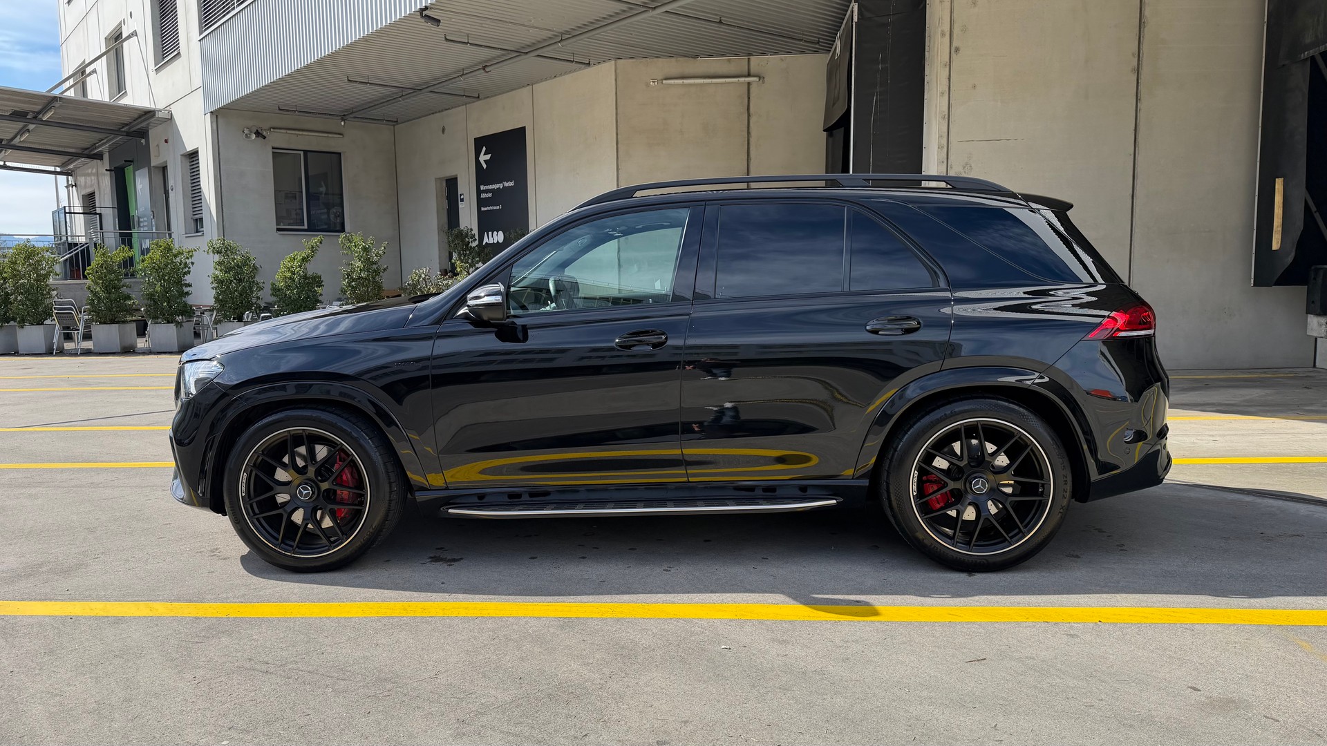 MERCEDES-BENZ GLE 53 AMG 4matic+-image-2