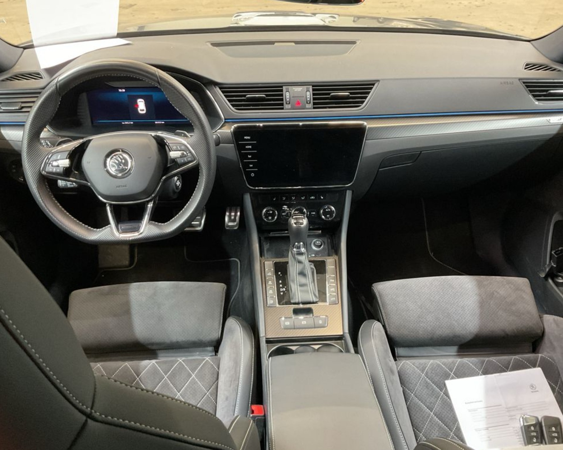 SKODA Superb 1.4 TSI Sport Line PHEV DSG-image-3