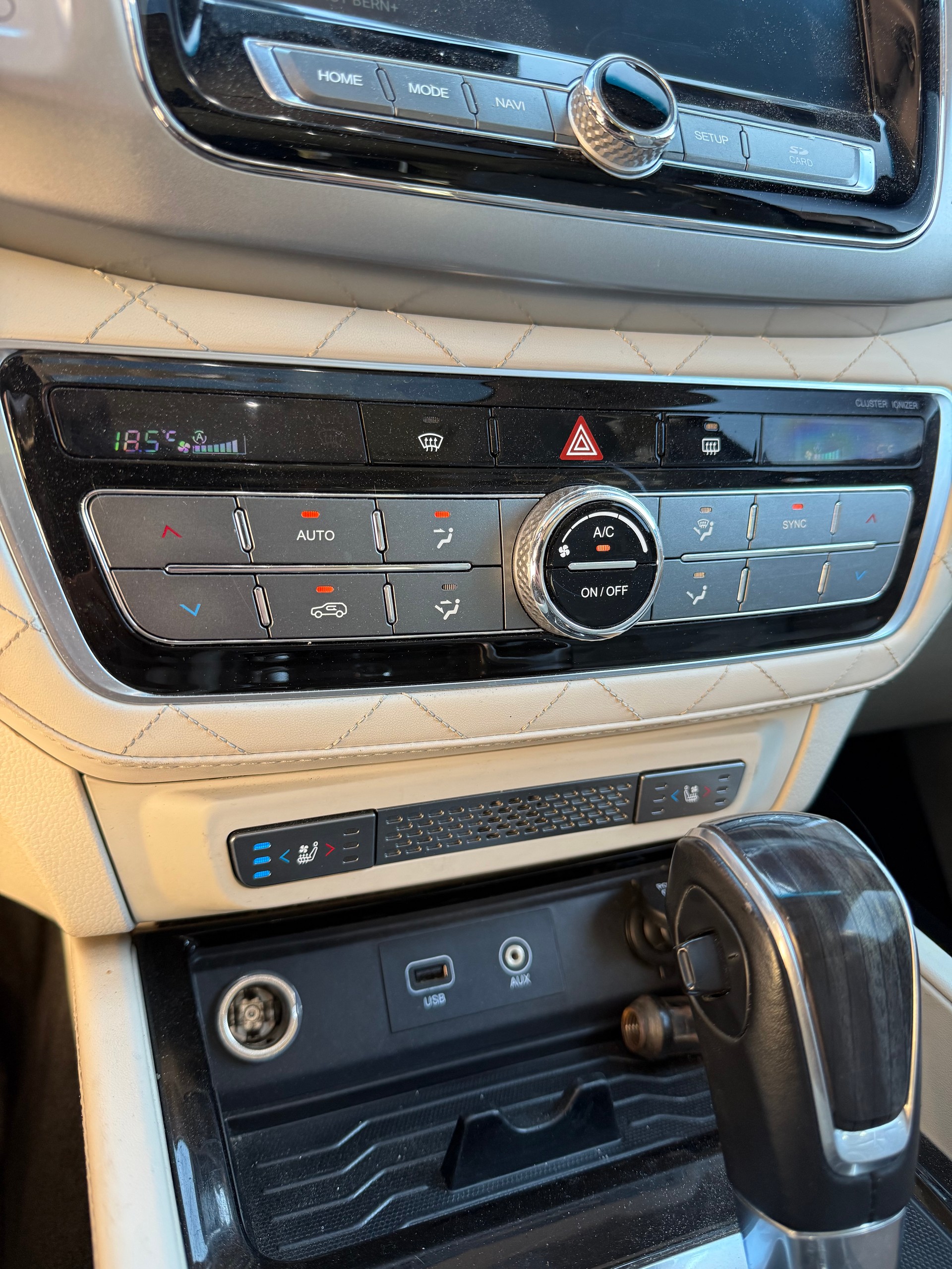 KGM-SsangYong Rexton RX220 e-XDi Sapphire 4WD-image-12