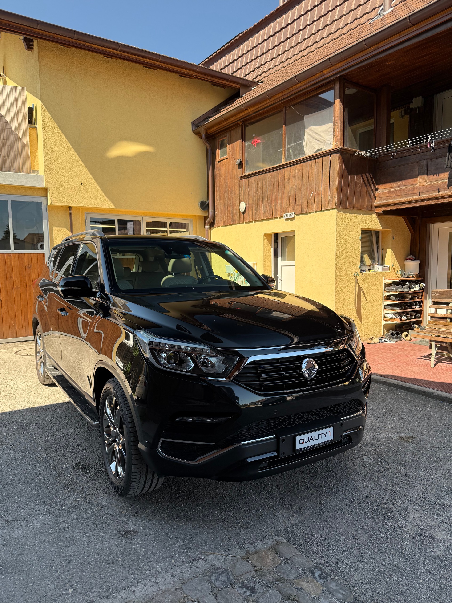 KGM-SsangYong Rexton RX220 e-XDi Sapphire 4WD-image-2