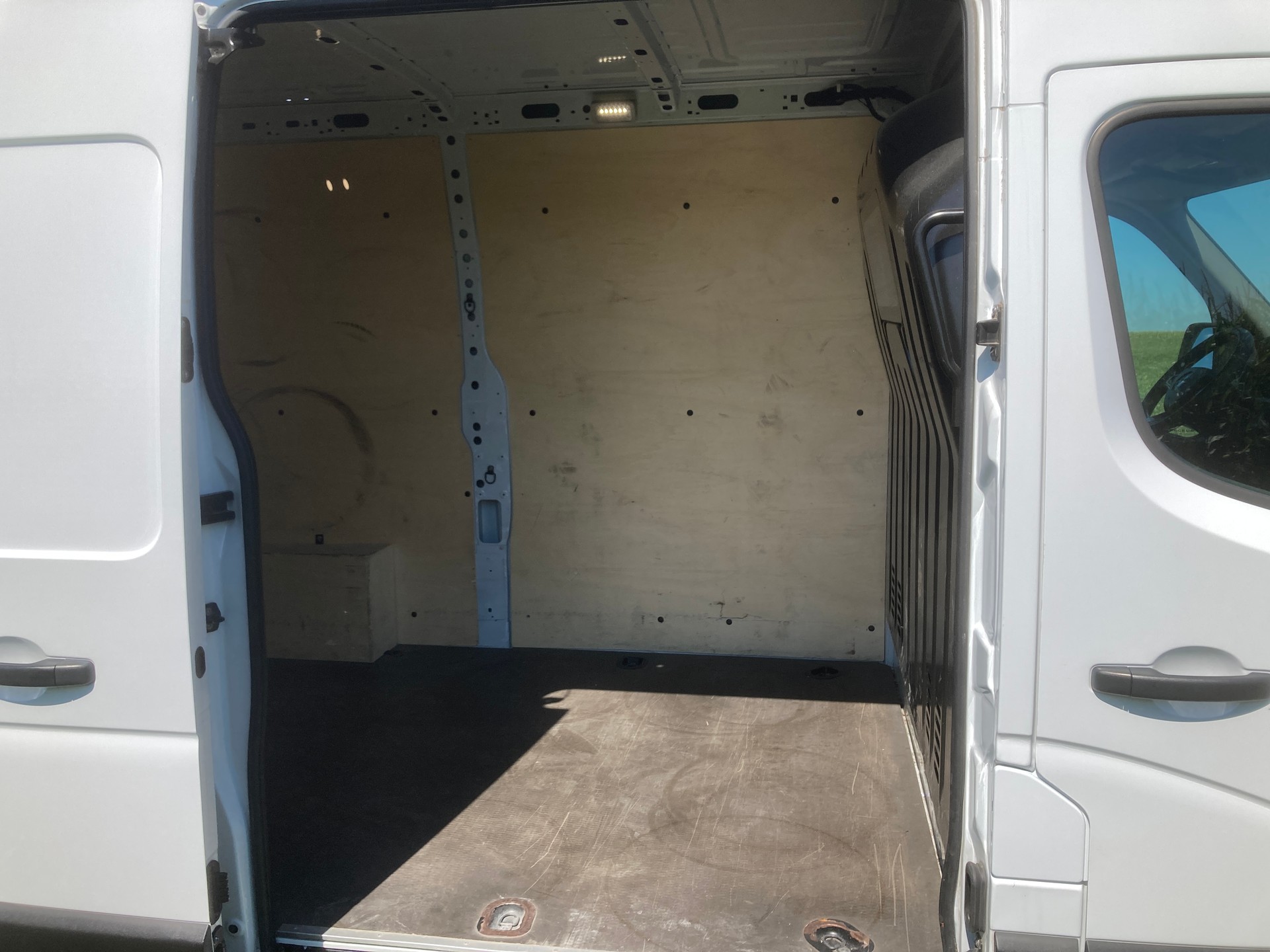 RENAULT Master T35 2.3dCi 135 L2H2 mit Anhängerkupplung-image-7