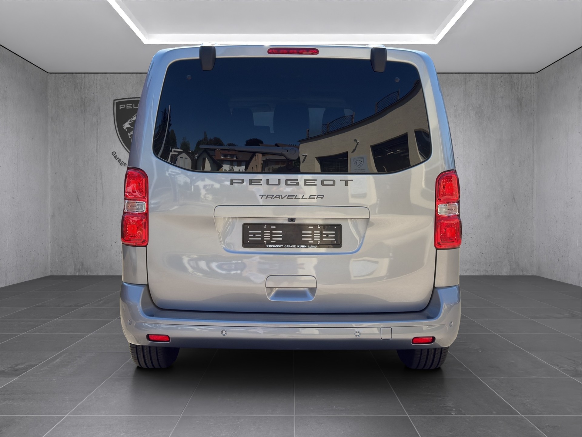 PEUGEOT Traveller Standard 2.2 BlueHDi 180 Family Edition S/S-image-5