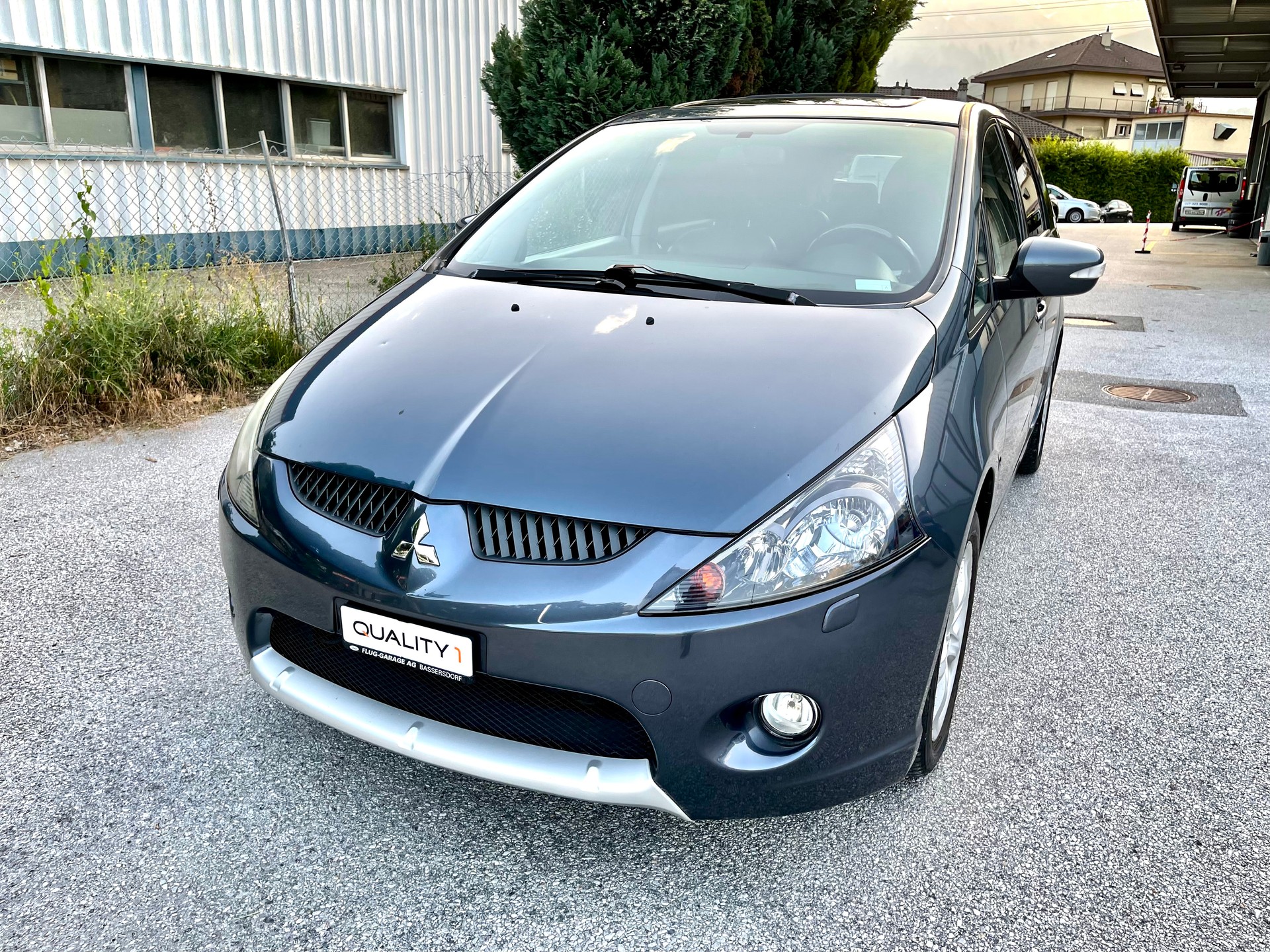 MITSUBISHI Grandis 2.4 16V Executive-image-16