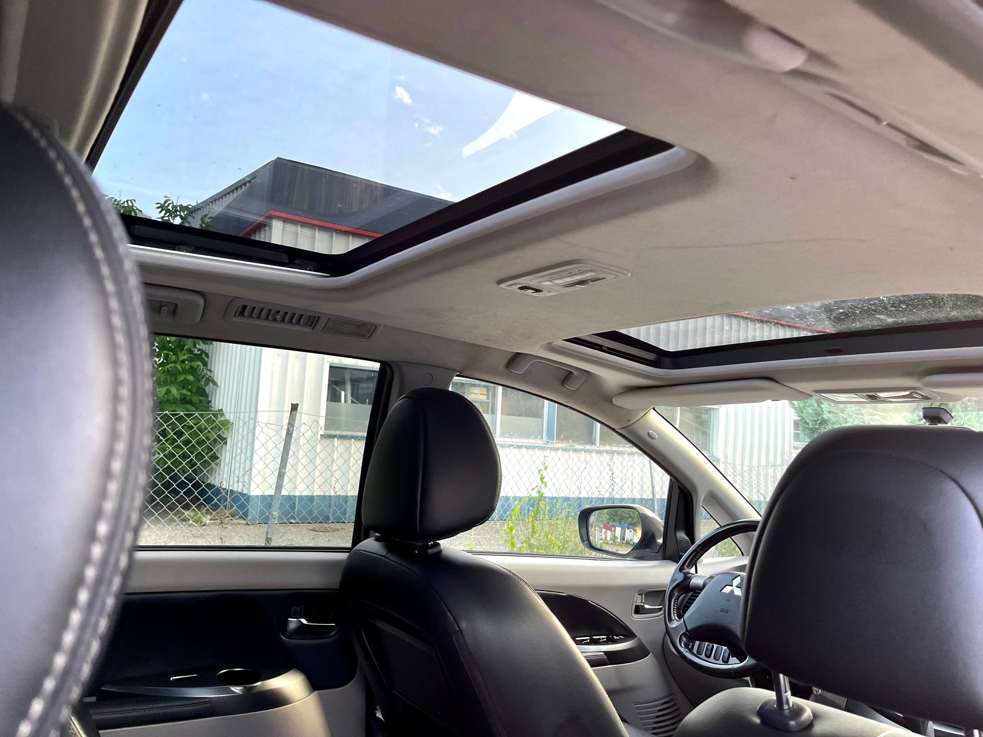MITSUBISHI Grandis 2.4 16V Executive-image-27
