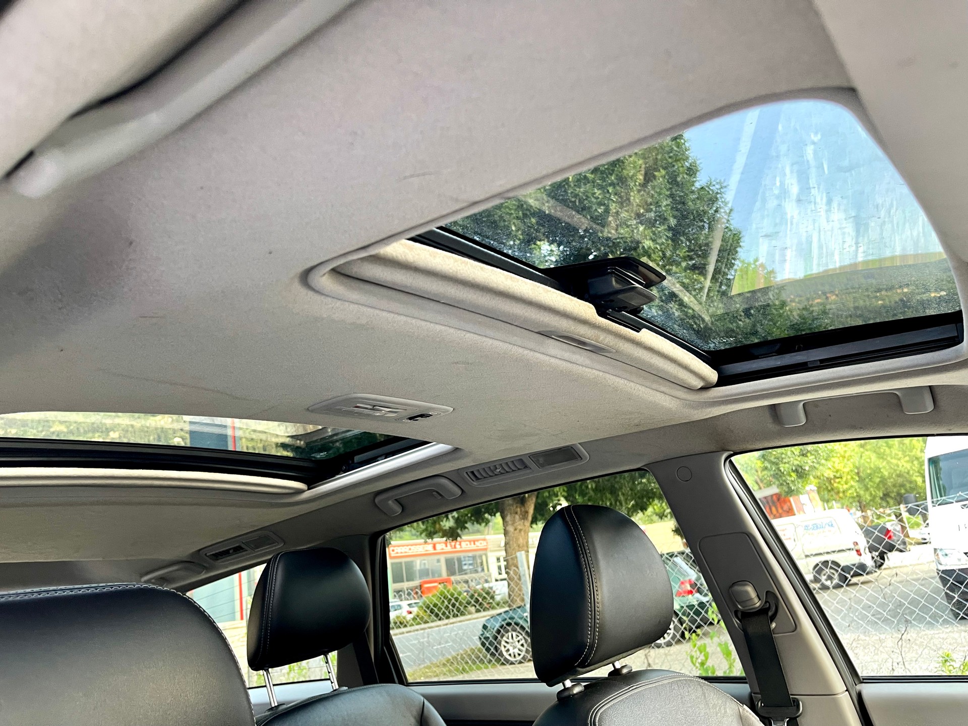 MITSUBISHI Grandis 2.4 16V Executive-image-28
