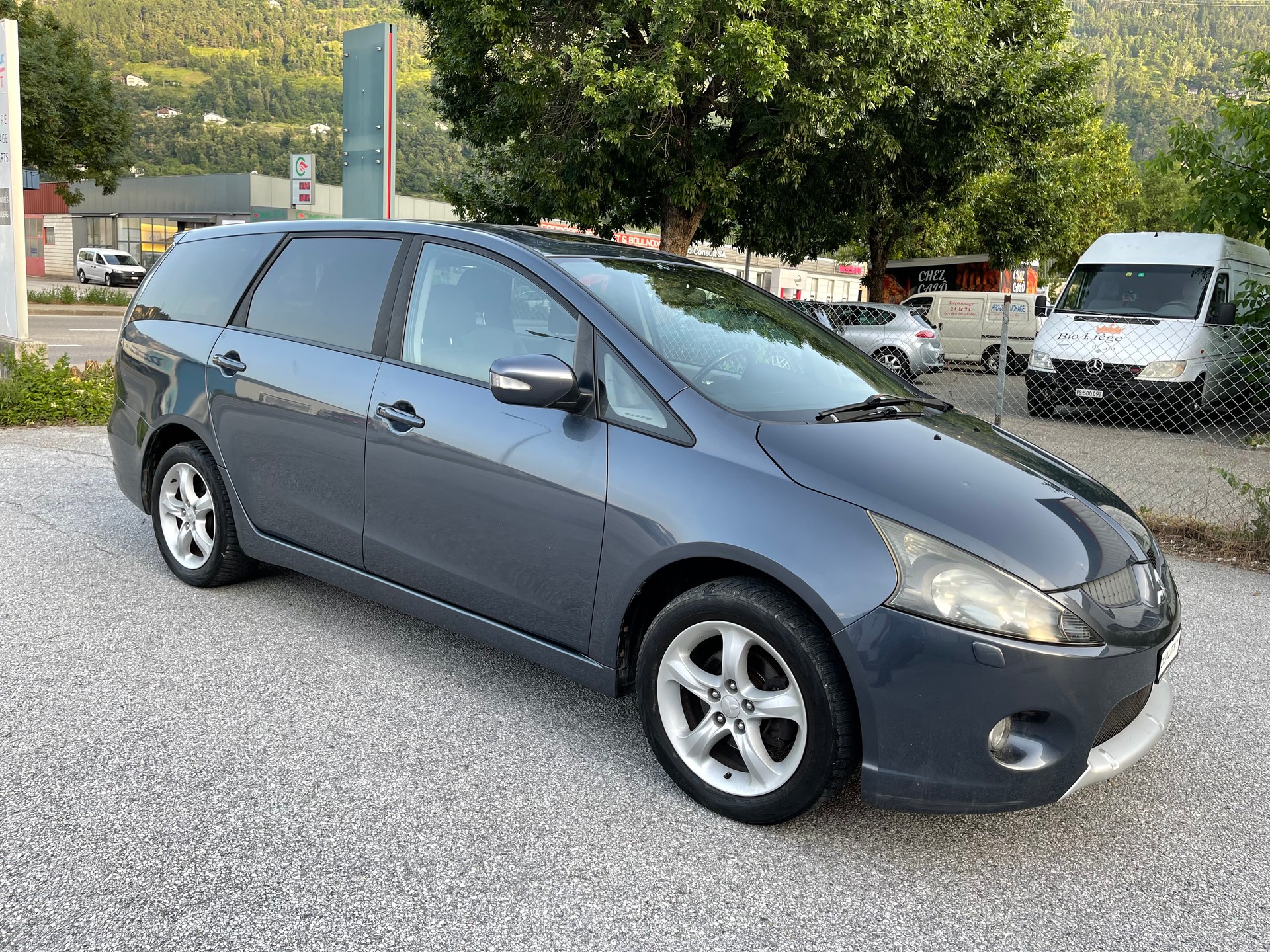 MITSUBISHI Grandis 2.4 16V Executive-image-10