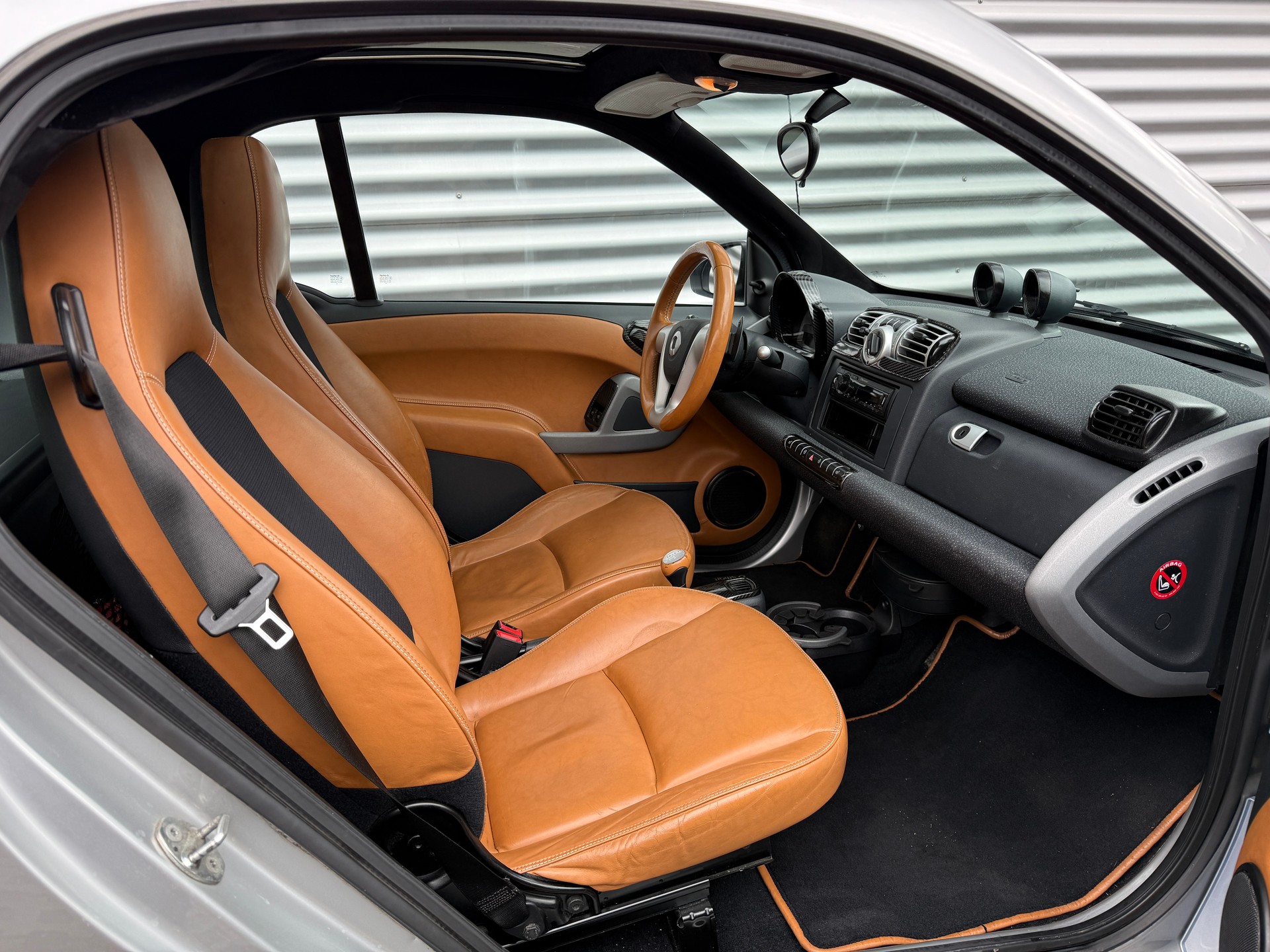SMART fortwo limited two softouch-image-5