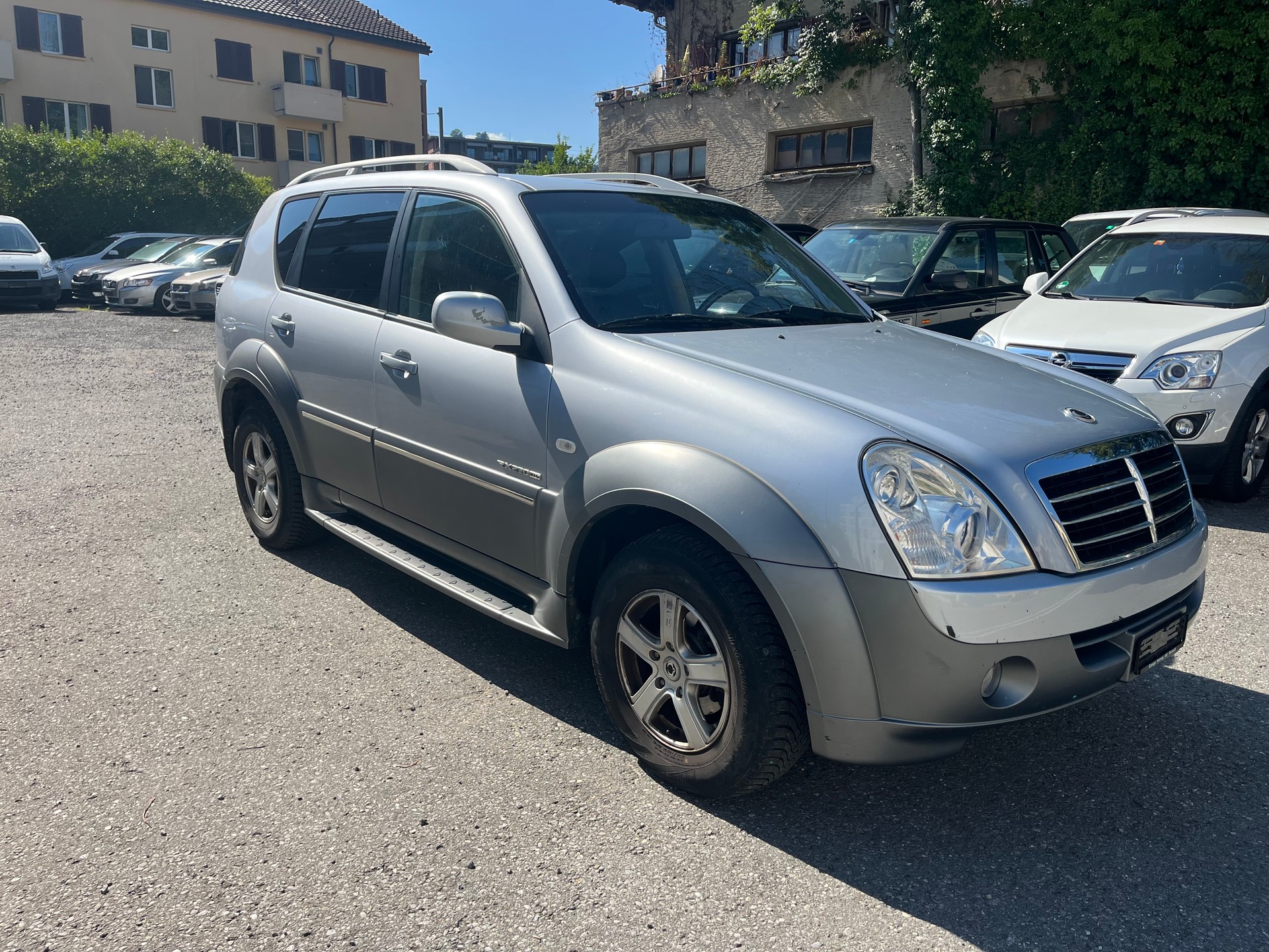 KGM-SsangYong Rexton RX 270 Xdi Deluxe Automatic-image-5