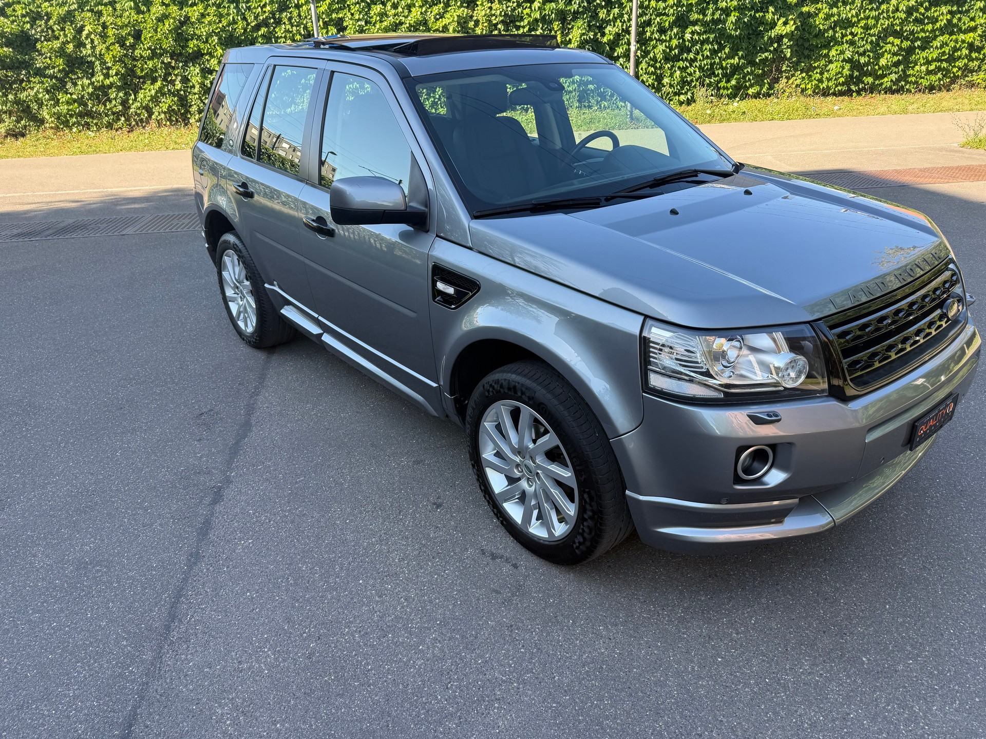 LAND ROVER Freelander 2.2 SD4 HSE Automatic-image-6