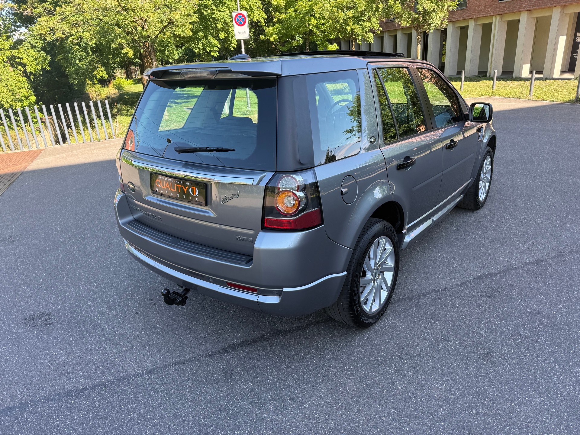 LAND ROVER Freelander 2.2 SD4 HSE Automatic-image-9