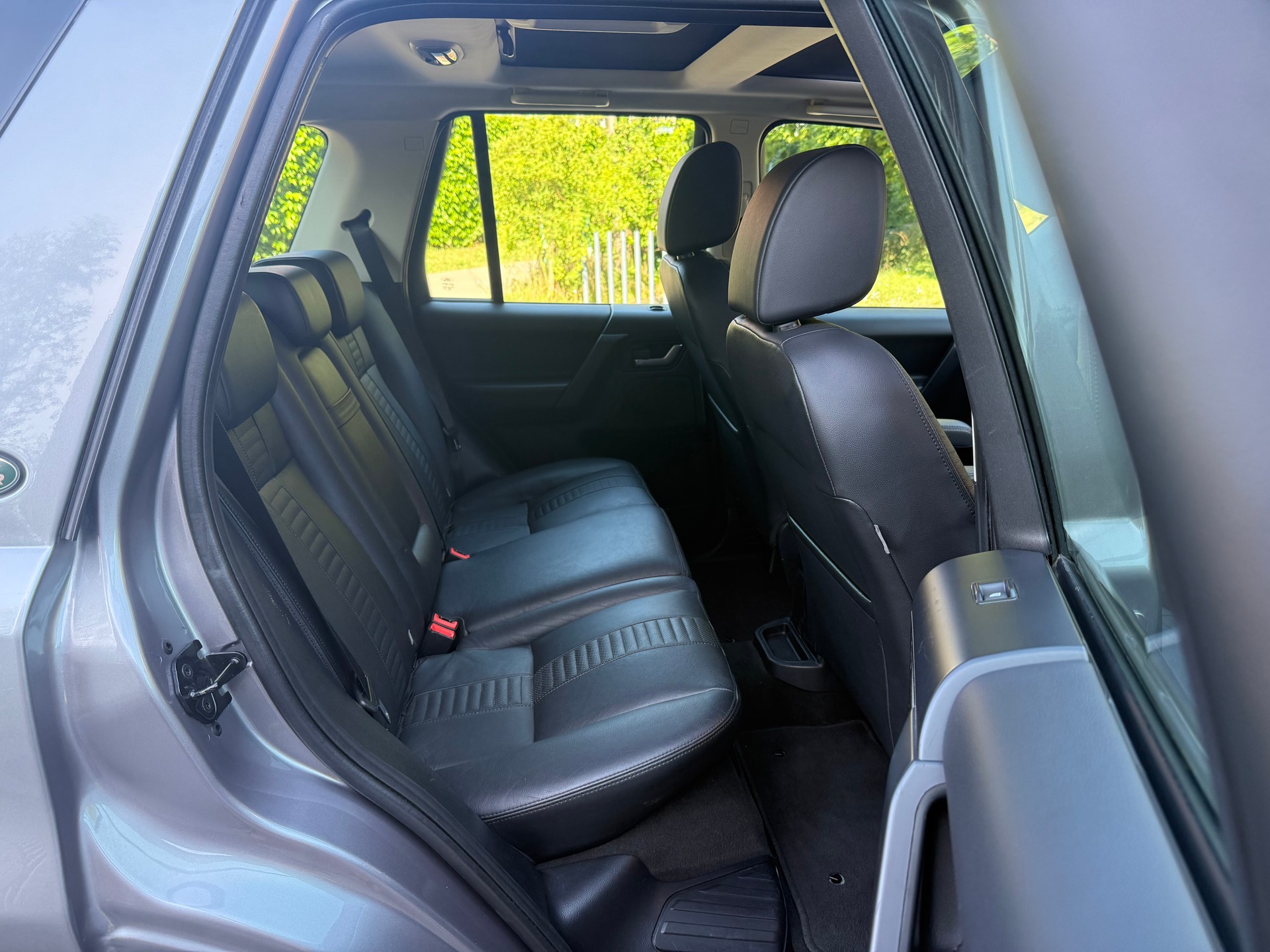 LAND ROVER Freelander 2.2 SD4 HSE Automatic-image-21