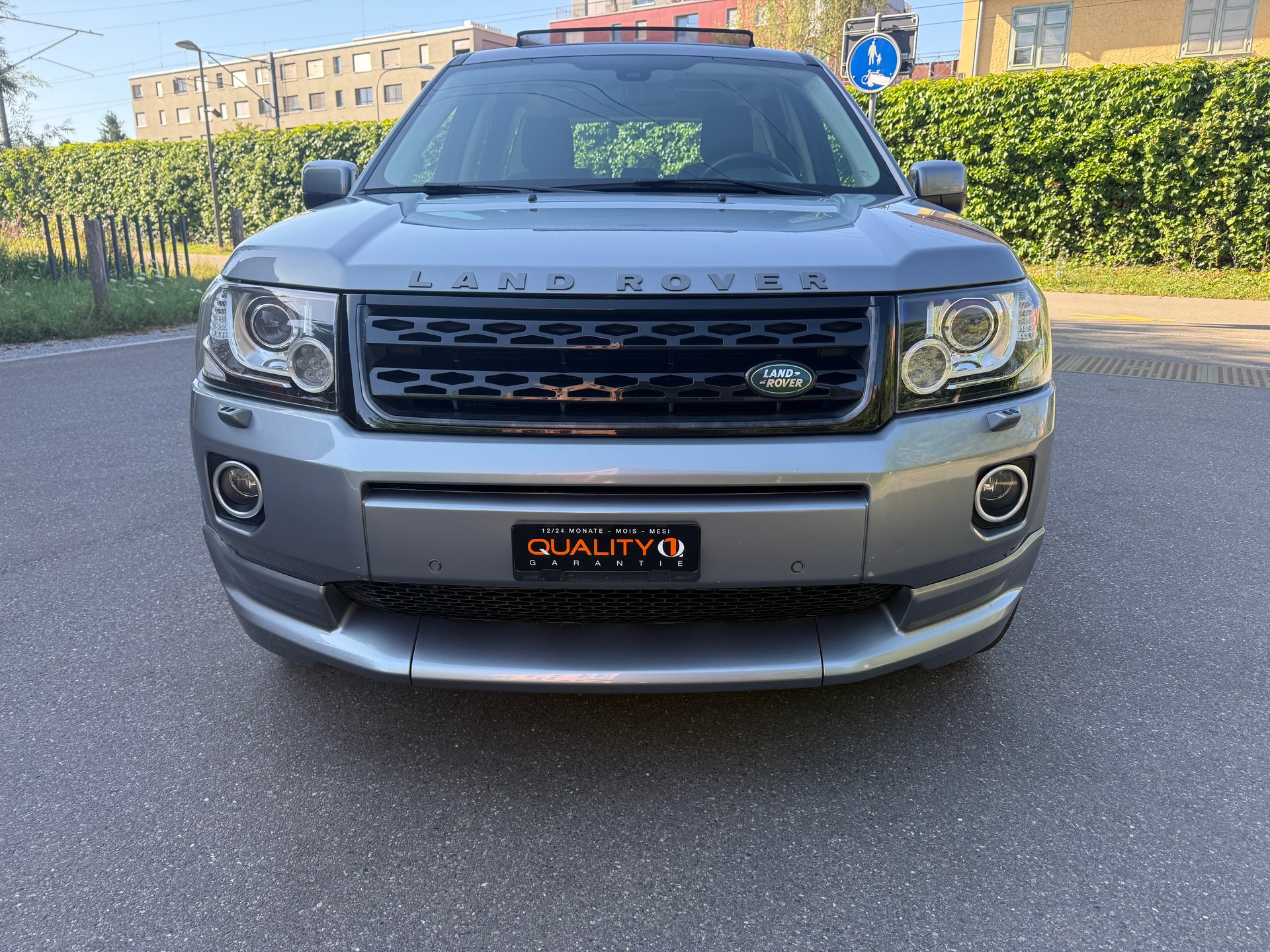 LAND ROVER Freelander 2.2 SD4 HSE Automatic-image-4
