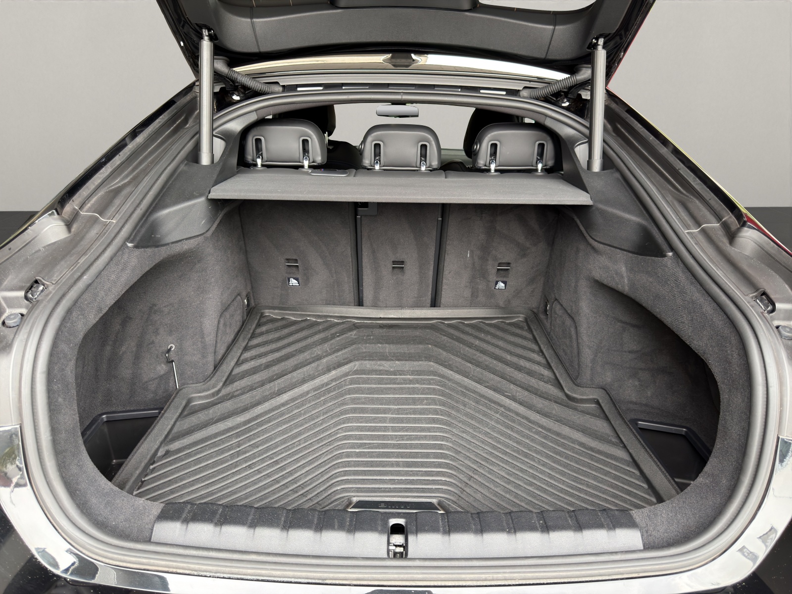 BMW i4 M50 Sport Pro-image-14