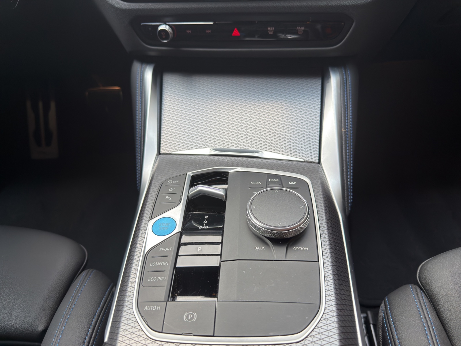BMW i4 M50 Sport Pro-image-11