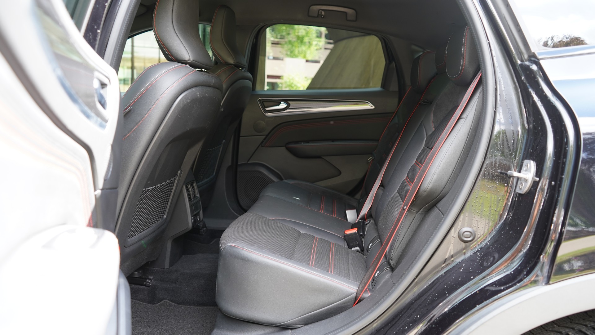 RENAULT Arkana 1.6 E-Tech R.S.Line-image-14