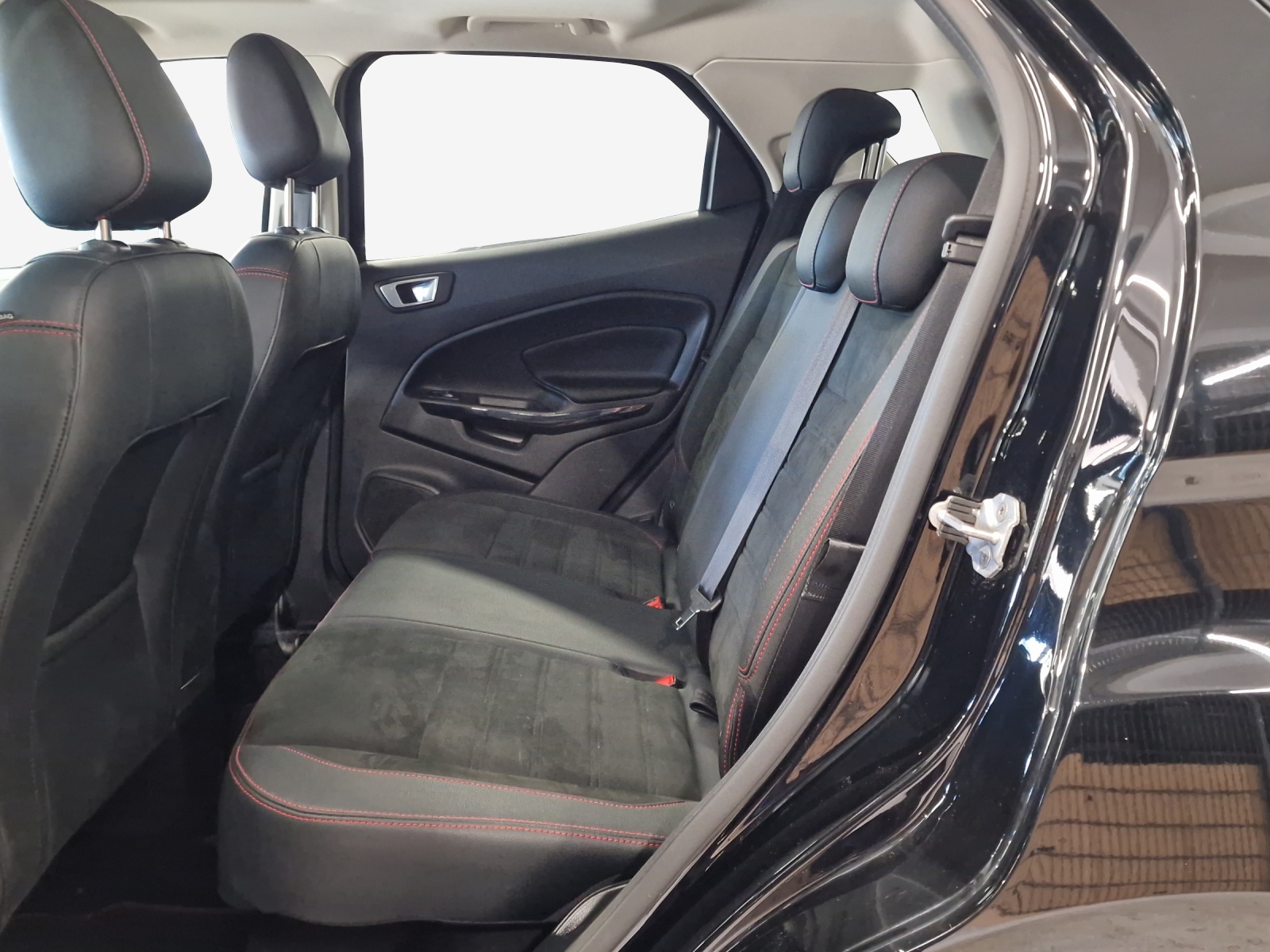 FORD EcoSport 1.0 SCTi ST-Line Automat-image-11